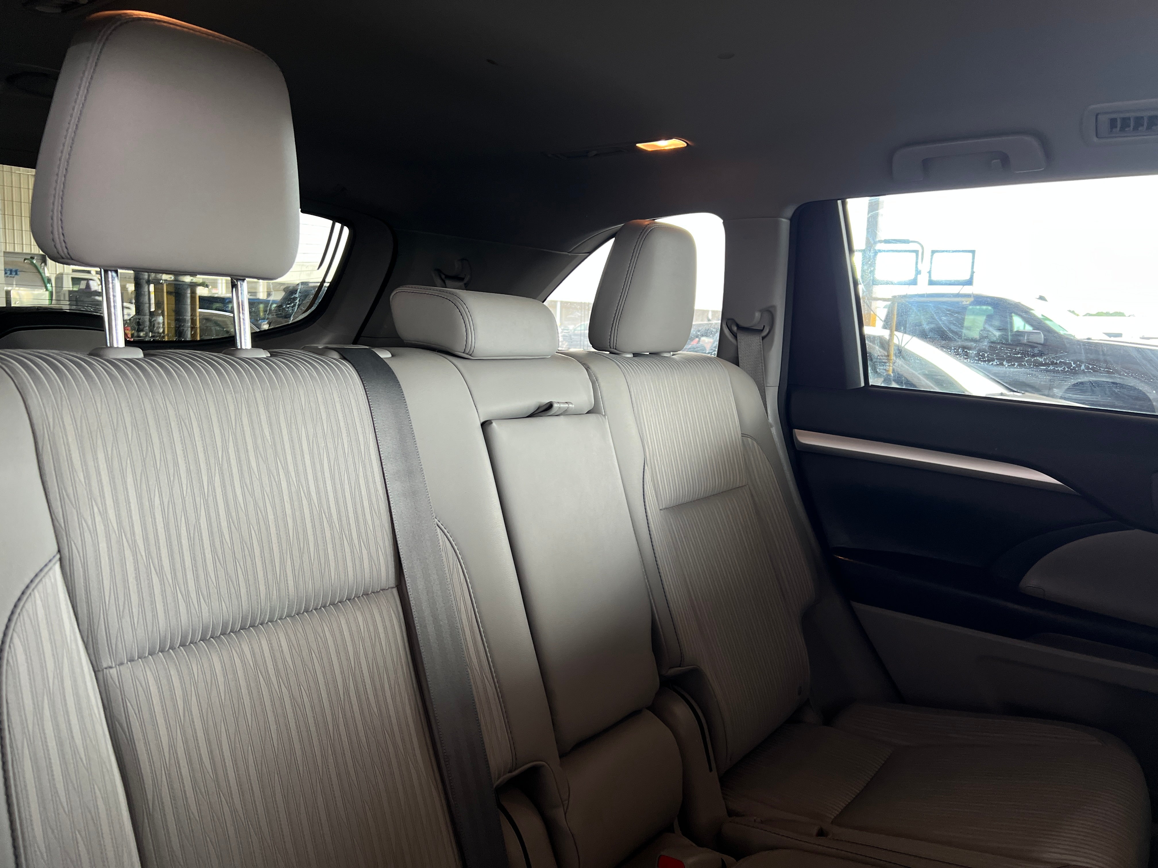 2016 Toyota Highlander Plus 6