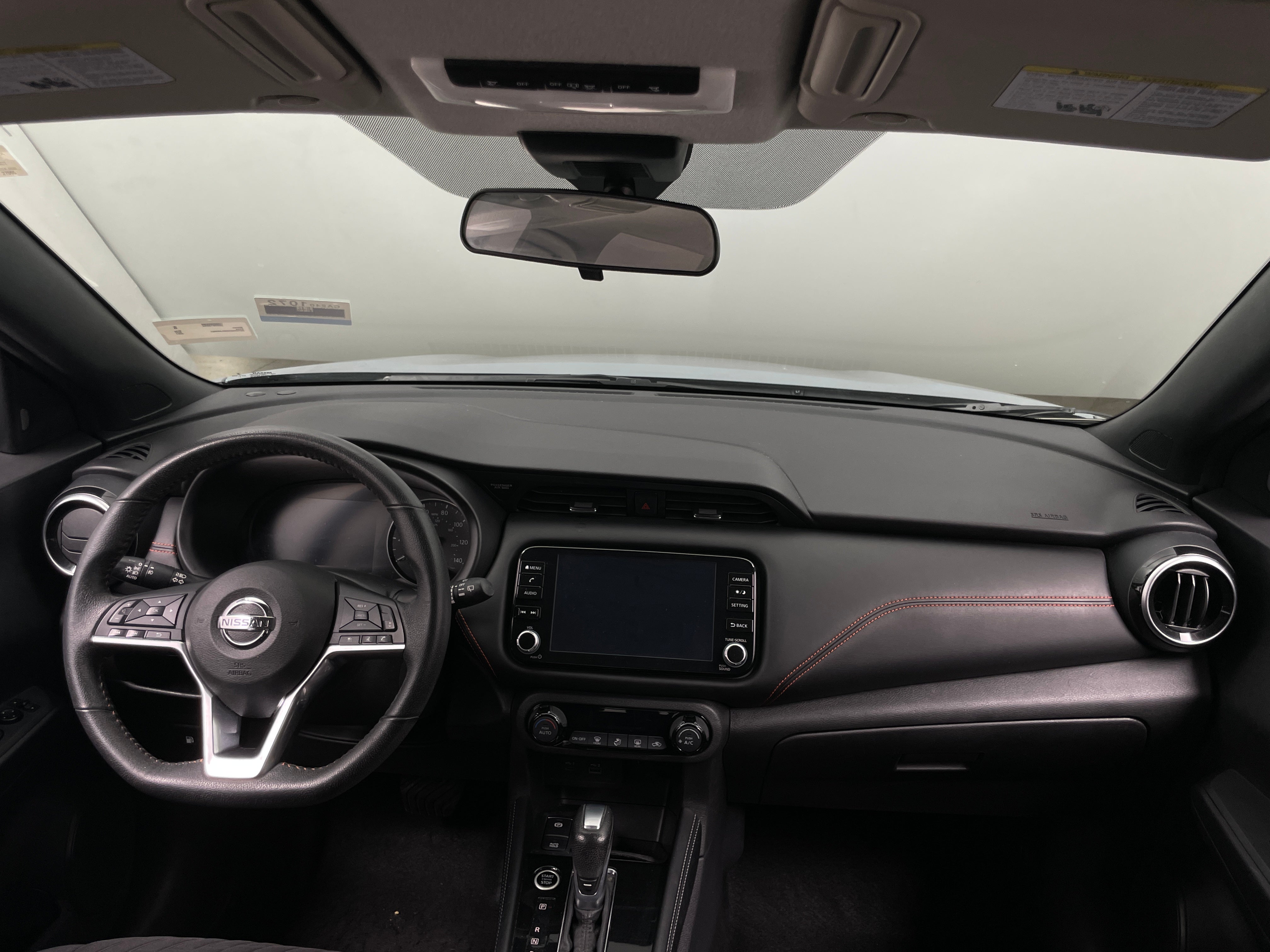 2021 Nissan Kicks SR 3