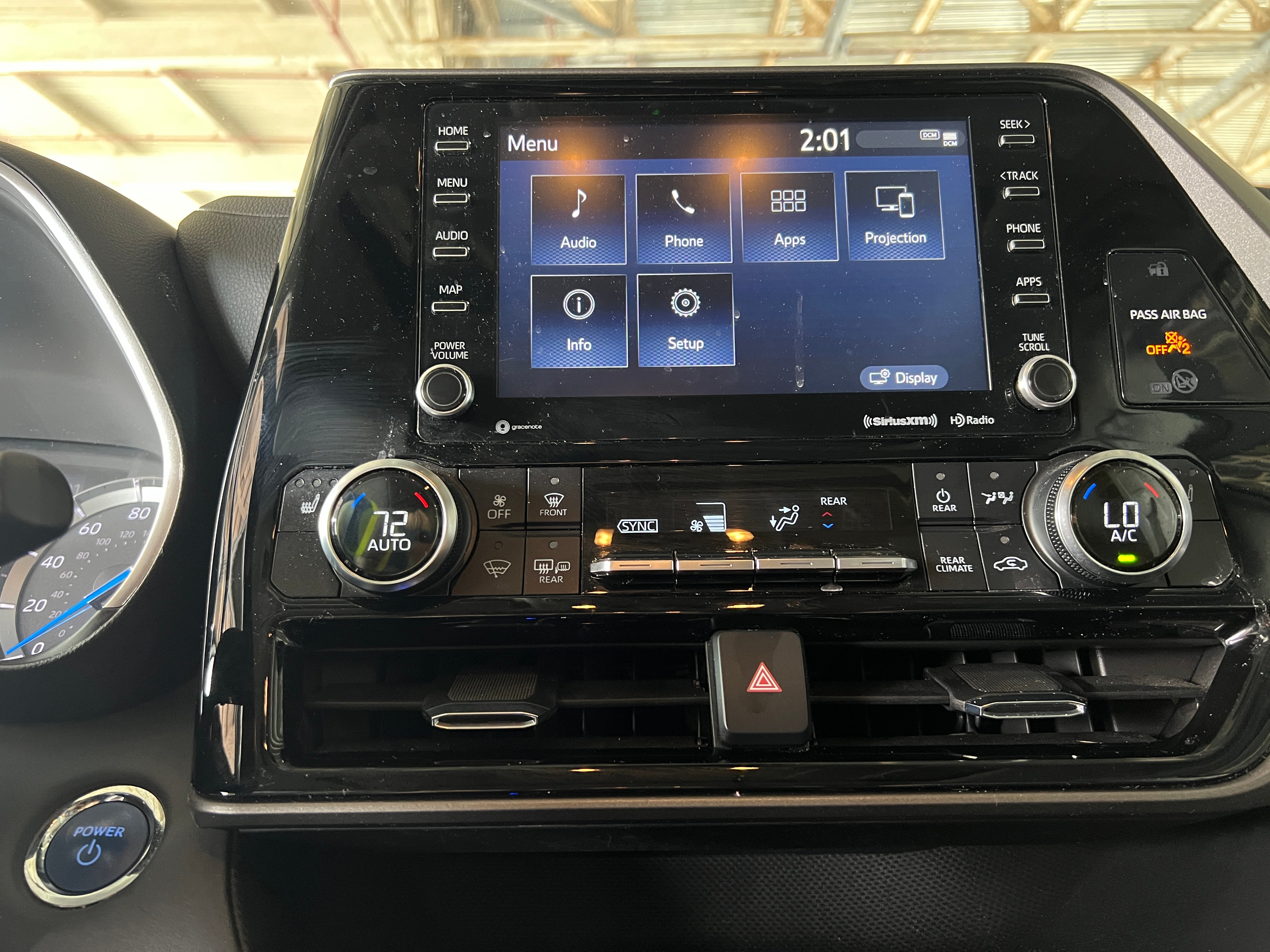 2022 Toyota Highlander XLE 3