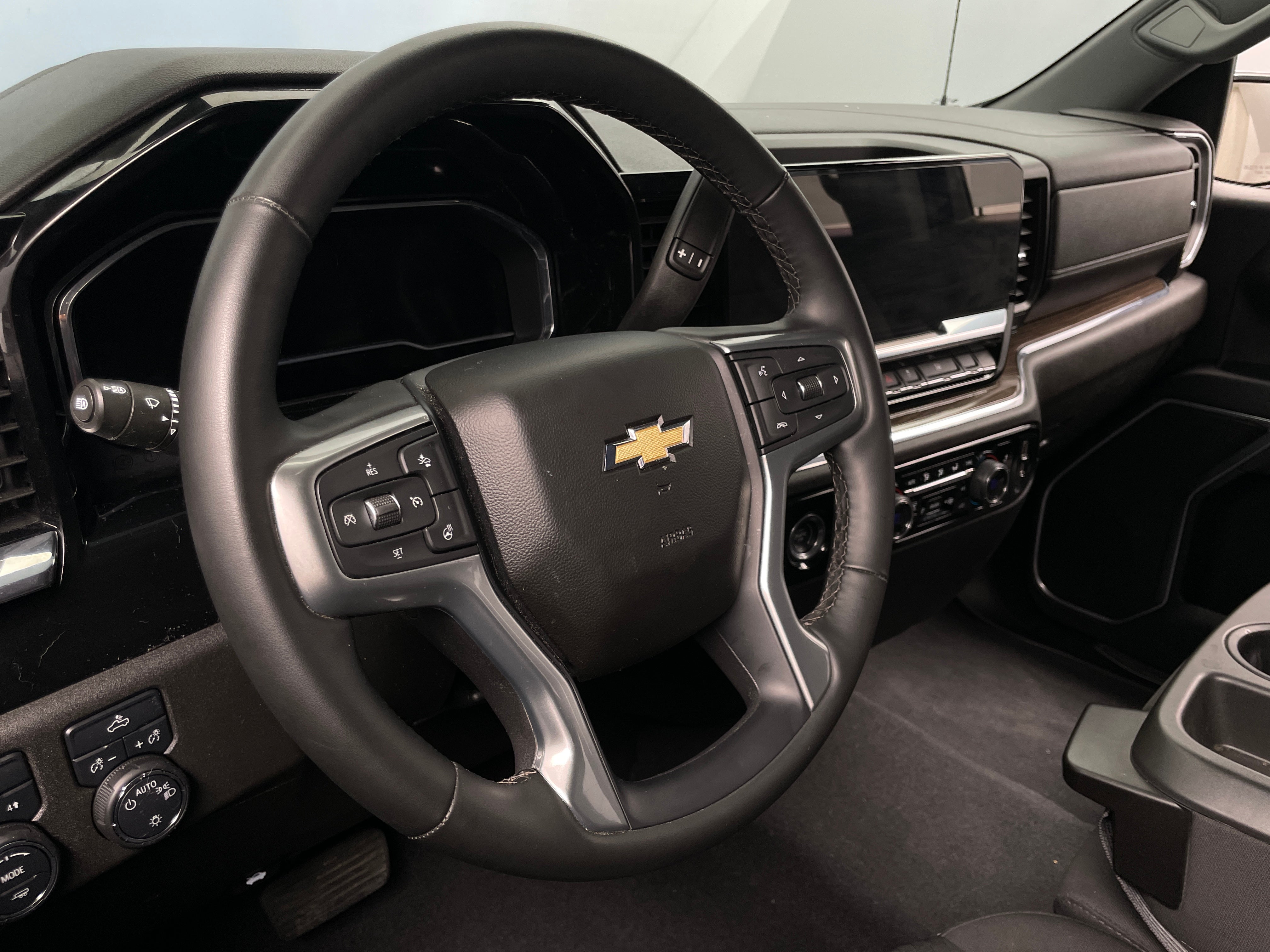 2023 Chevrolet Silverado 1500 LT 5