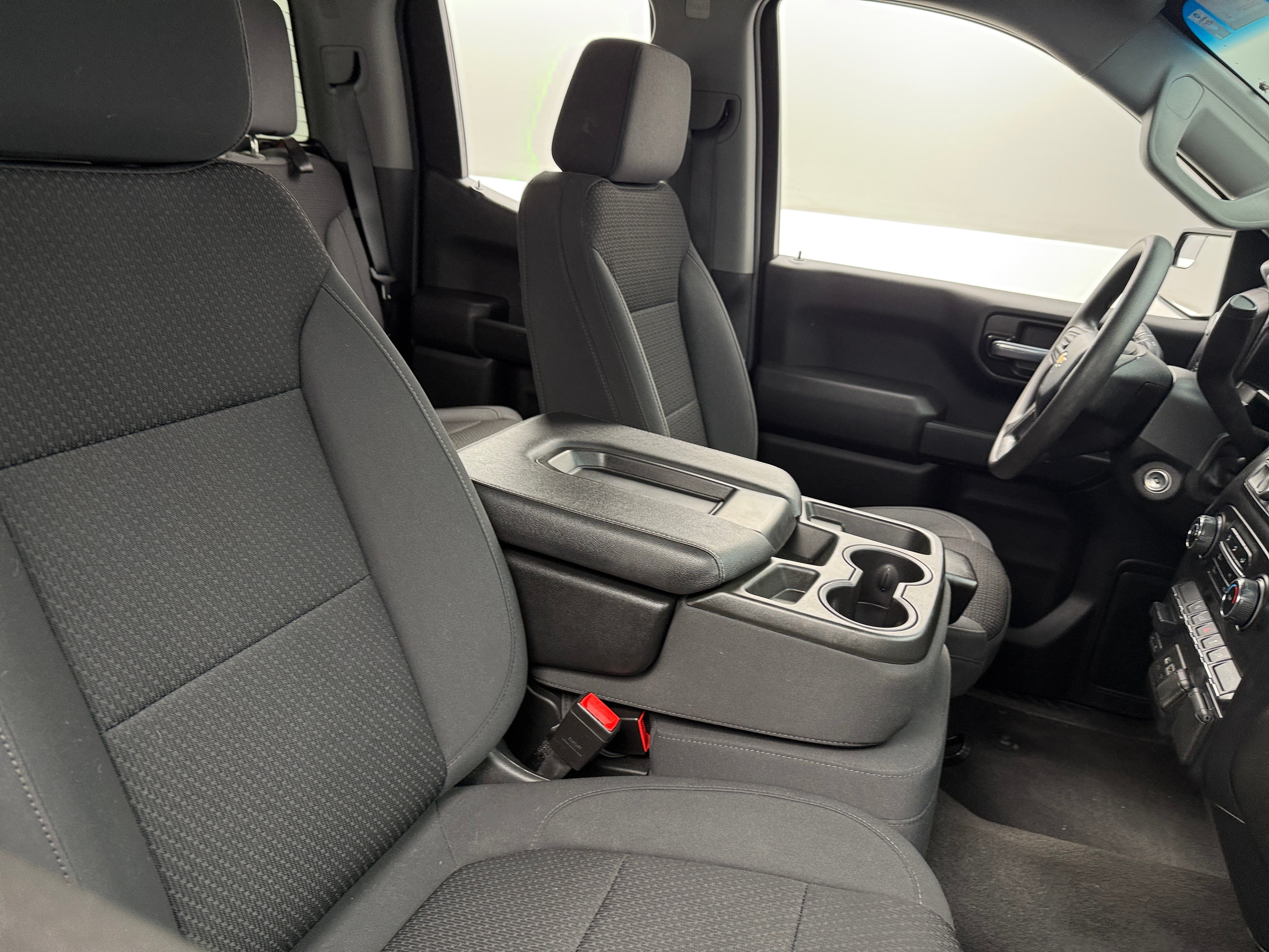 2021 Chevrolet Silverado 1500 Custom 2