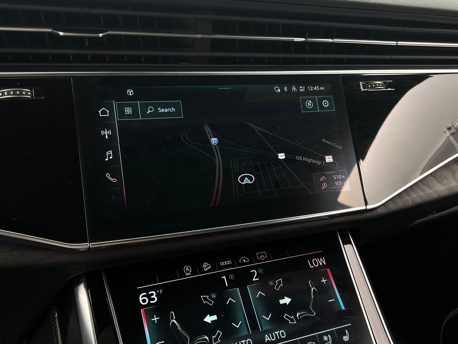 Thumbnail: 2023 Audi Q8 - 3