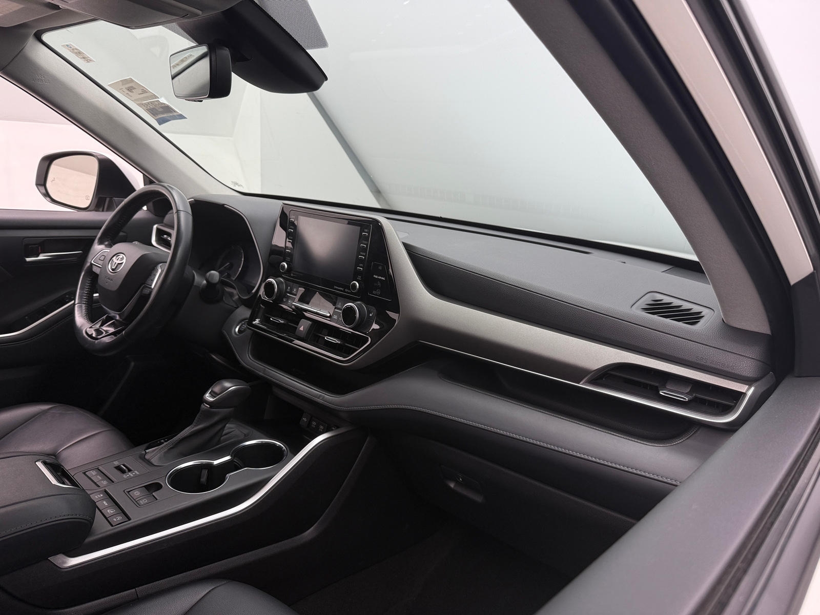 Thumbnail: 2021 Toyota Highlander - 2