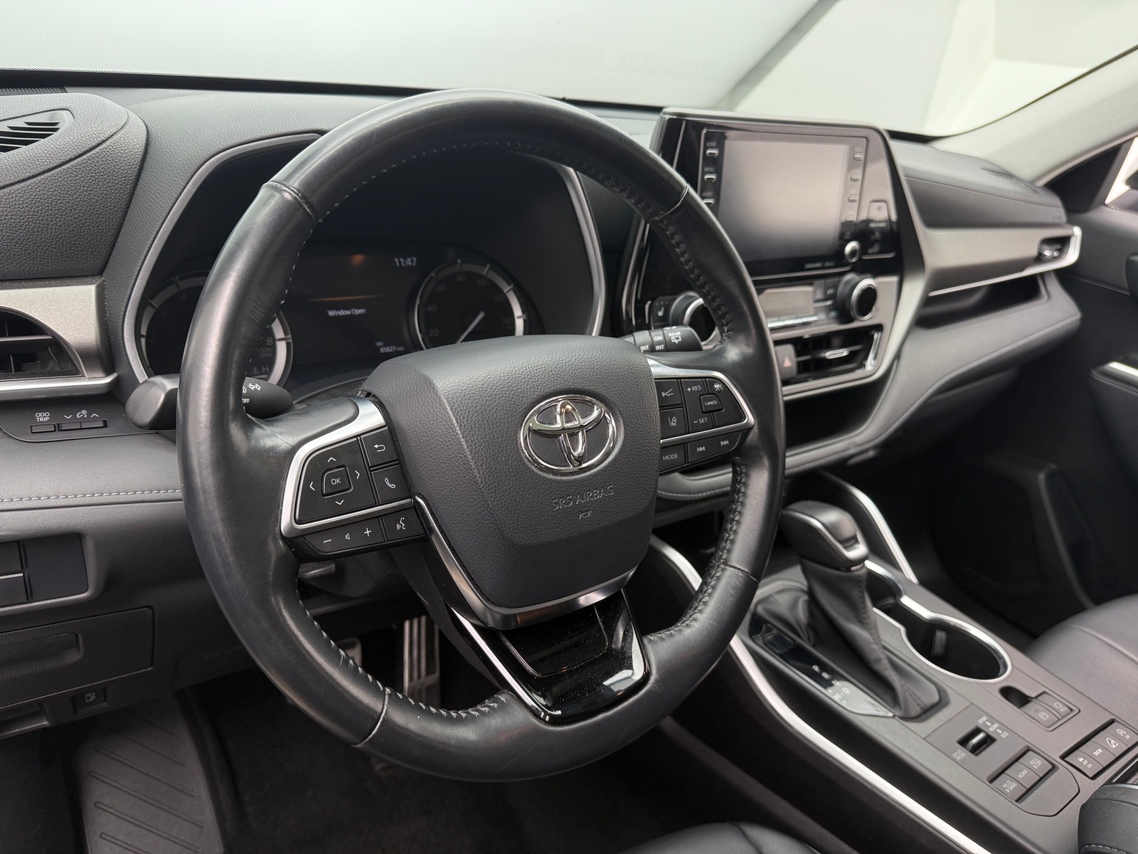 Thumbnail: 2021 Toyota Highlander - 4