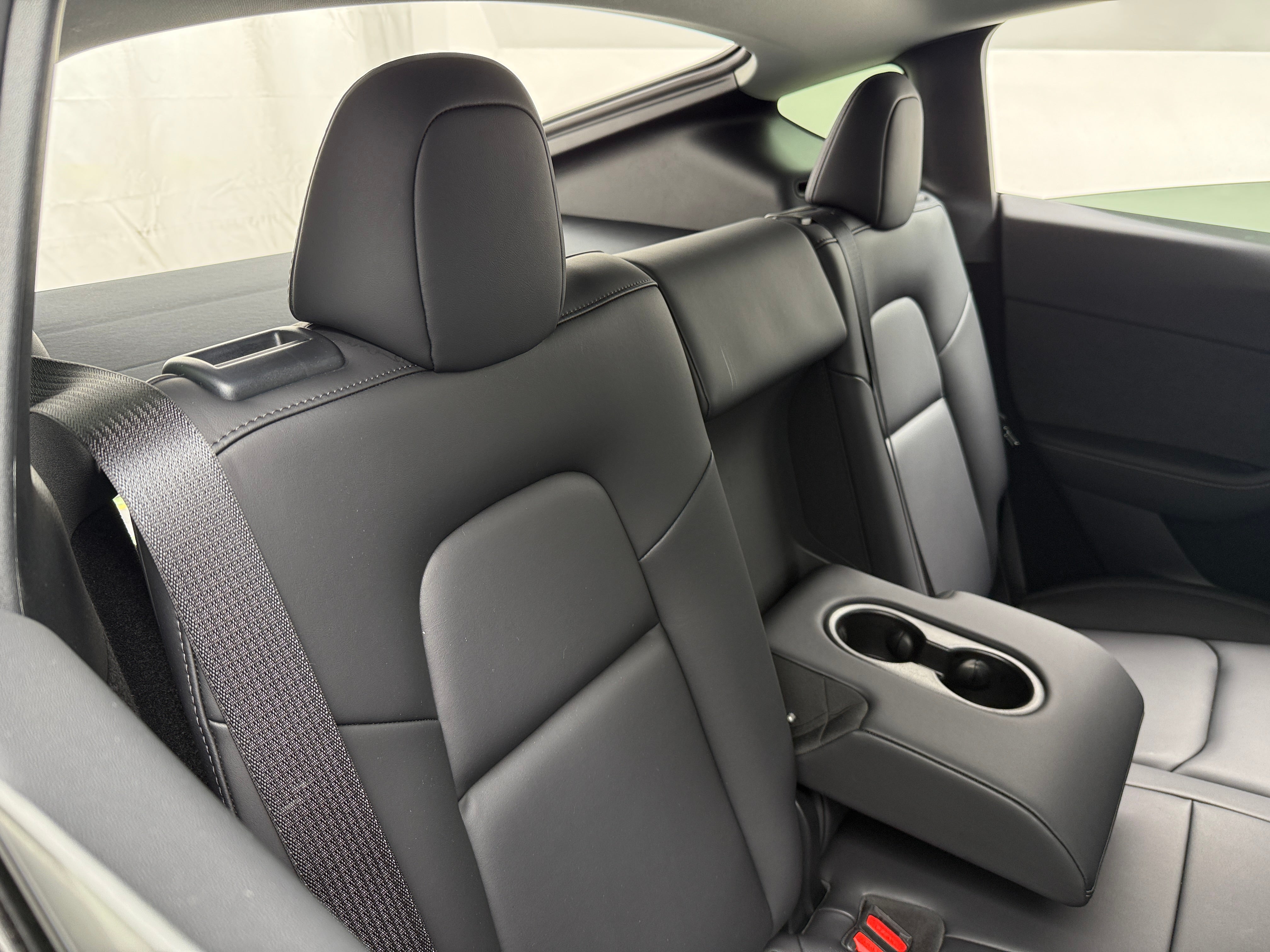 2024 Tesla Model Y Long Range 4