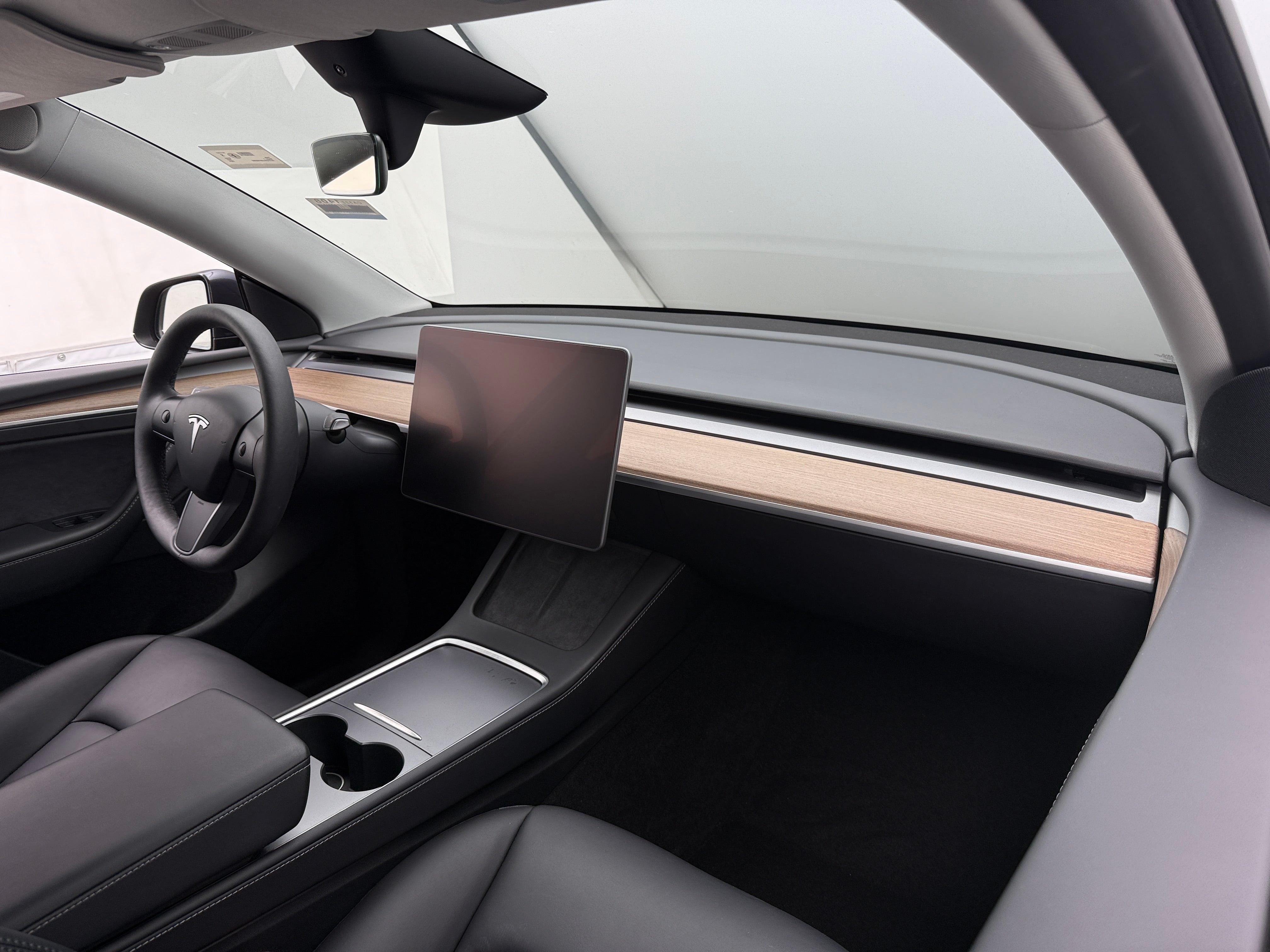 2024 Tesla Model Y Long Range 2