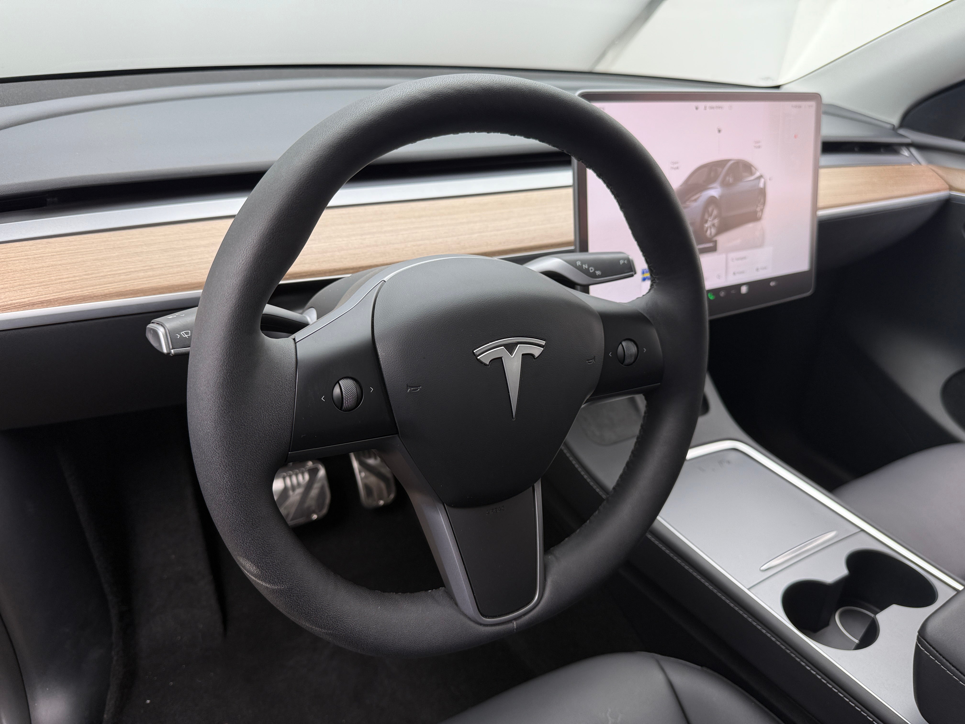 2024 Tesla Model Y Long Range 3
