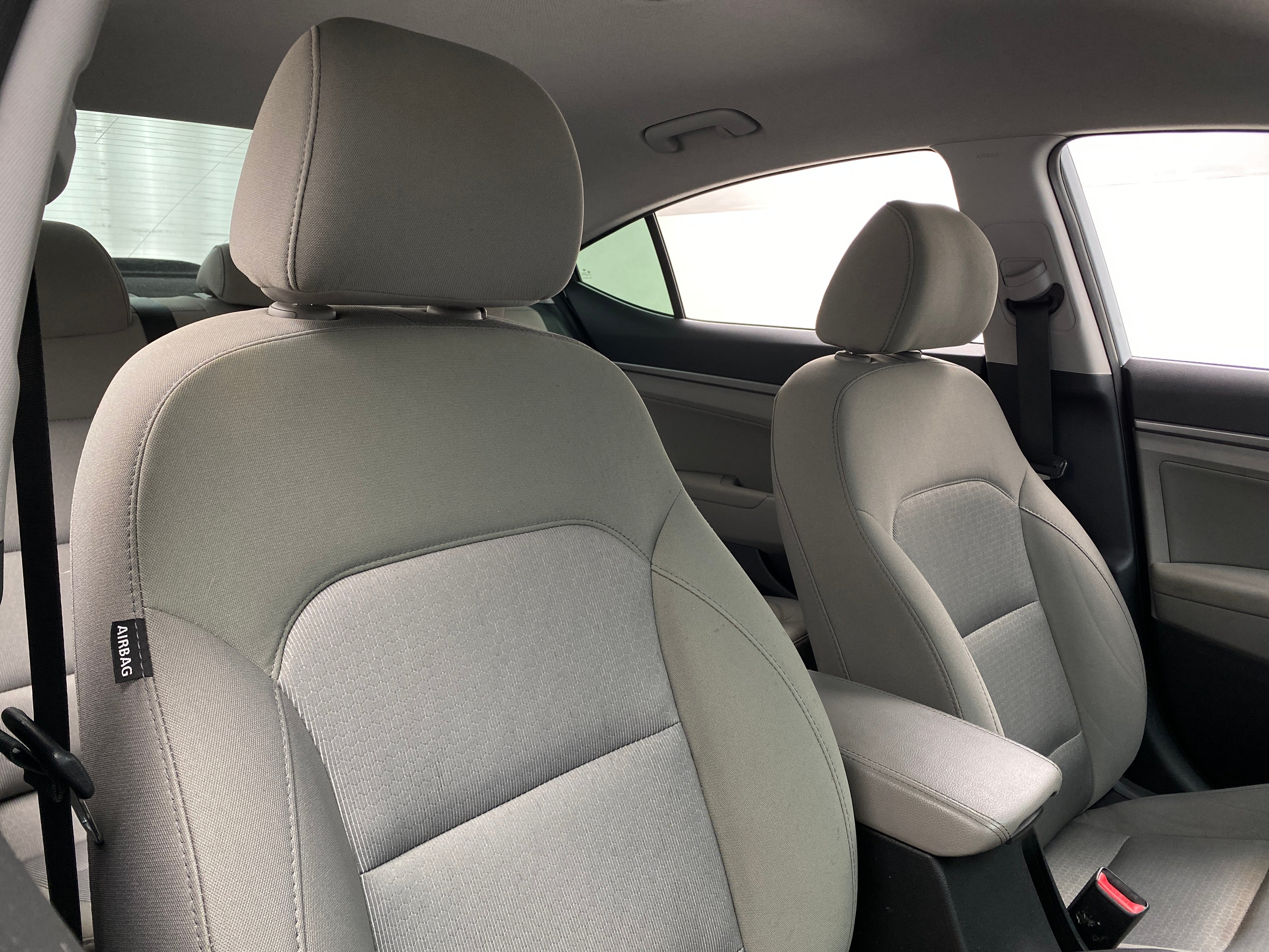 2017 Hyundai Elantra SE 2