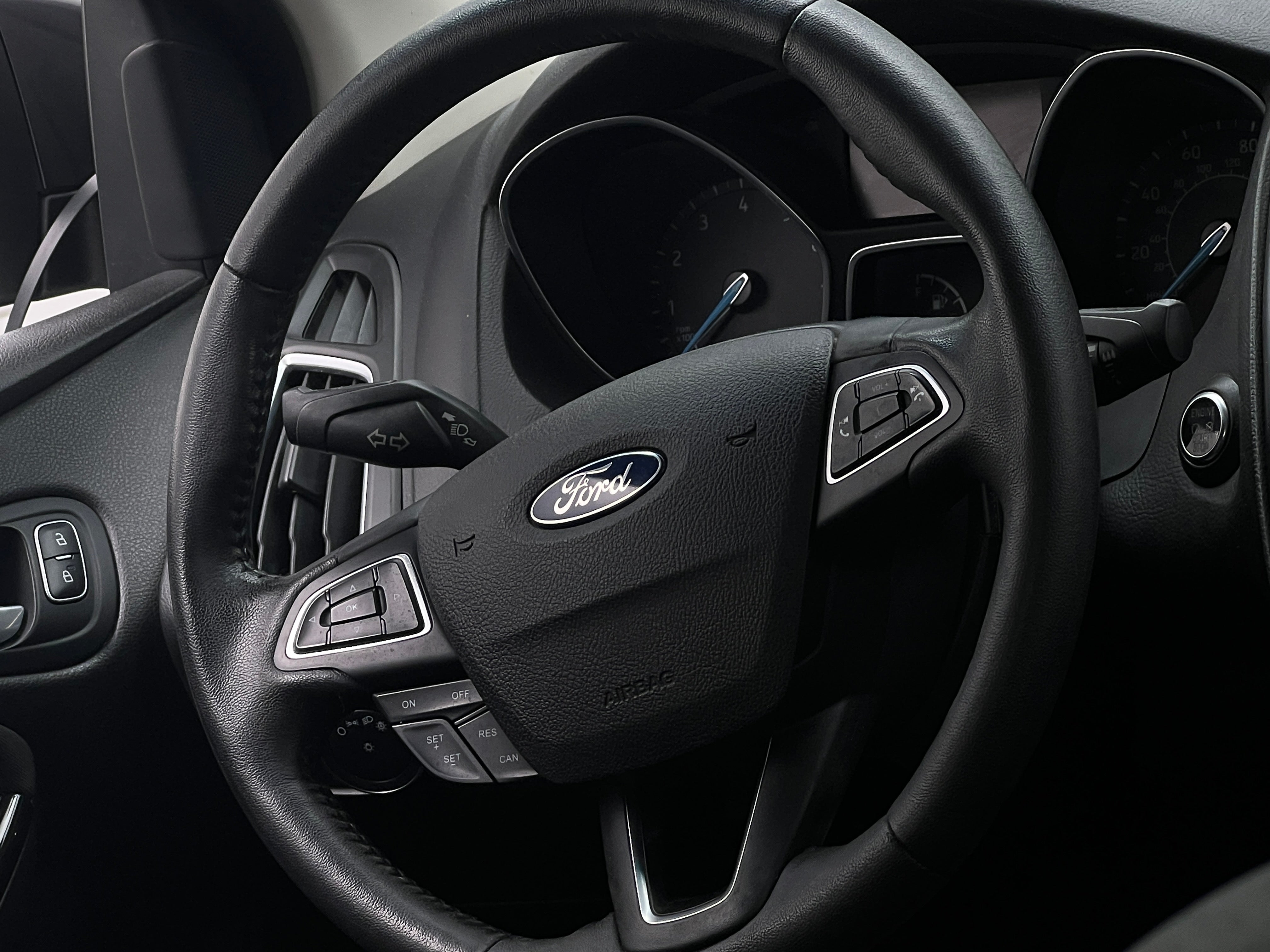 2015 Ford Focus Titanium 4