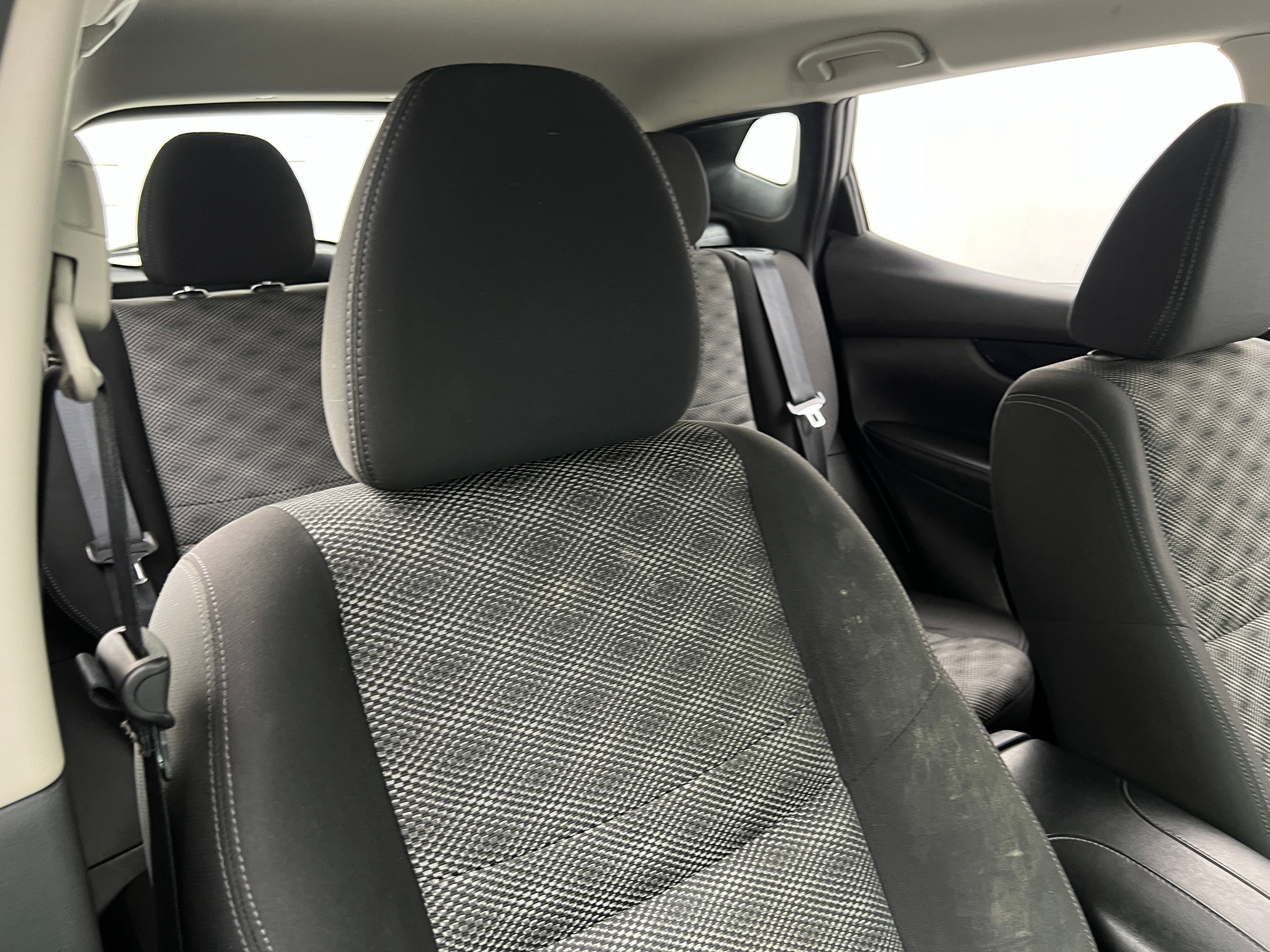 2018 Nissan Rogue Sport SV 2