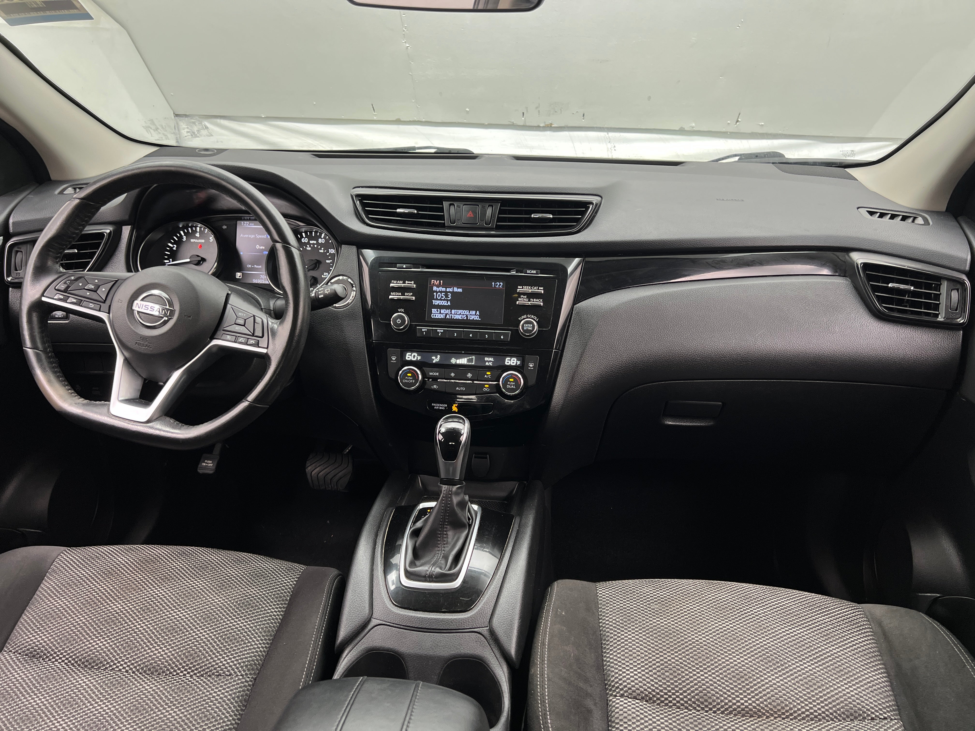 2018 Nissan Rogue Sport SV 3