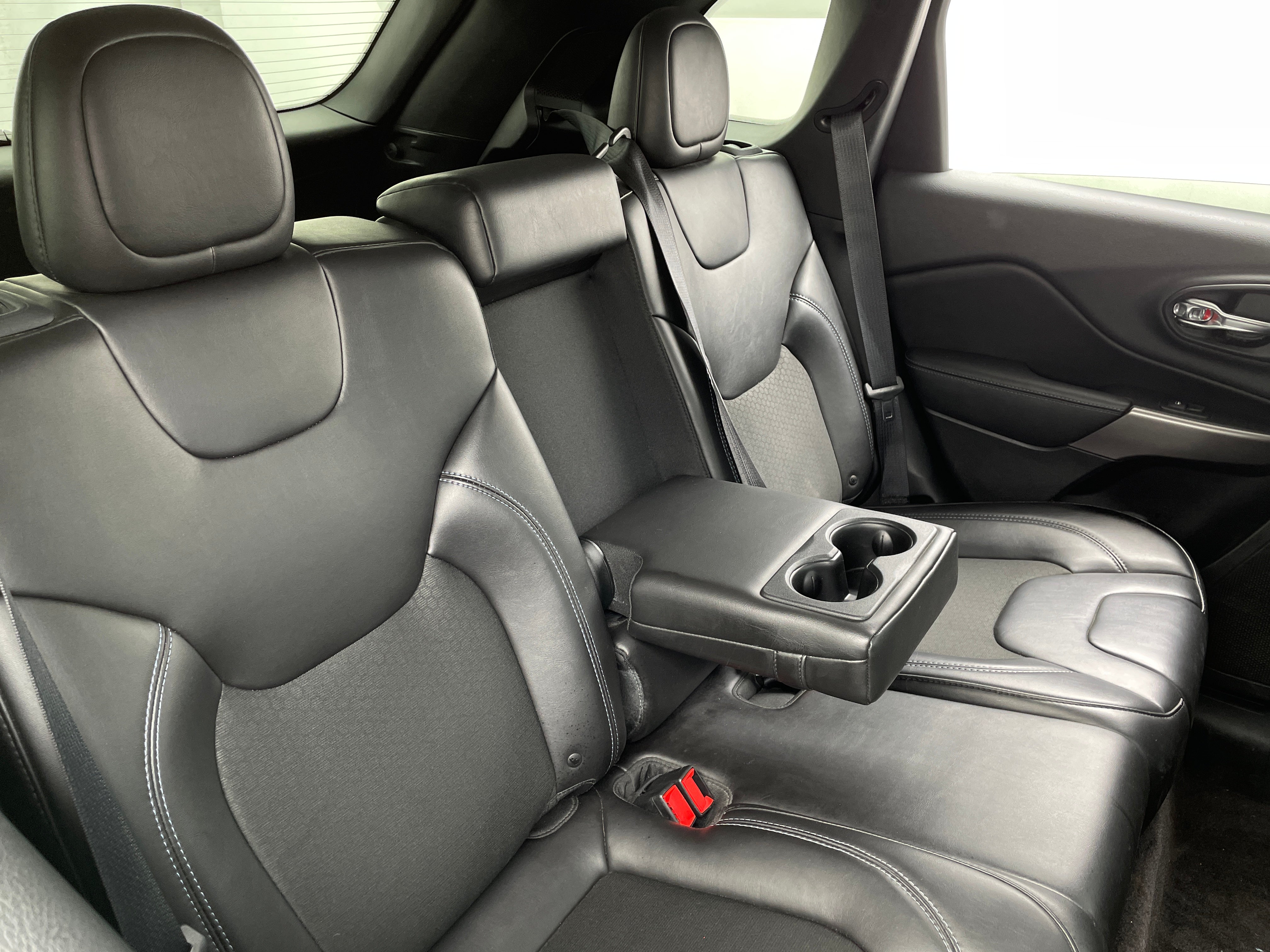 2019 Jeep Cherokee Latitude 6