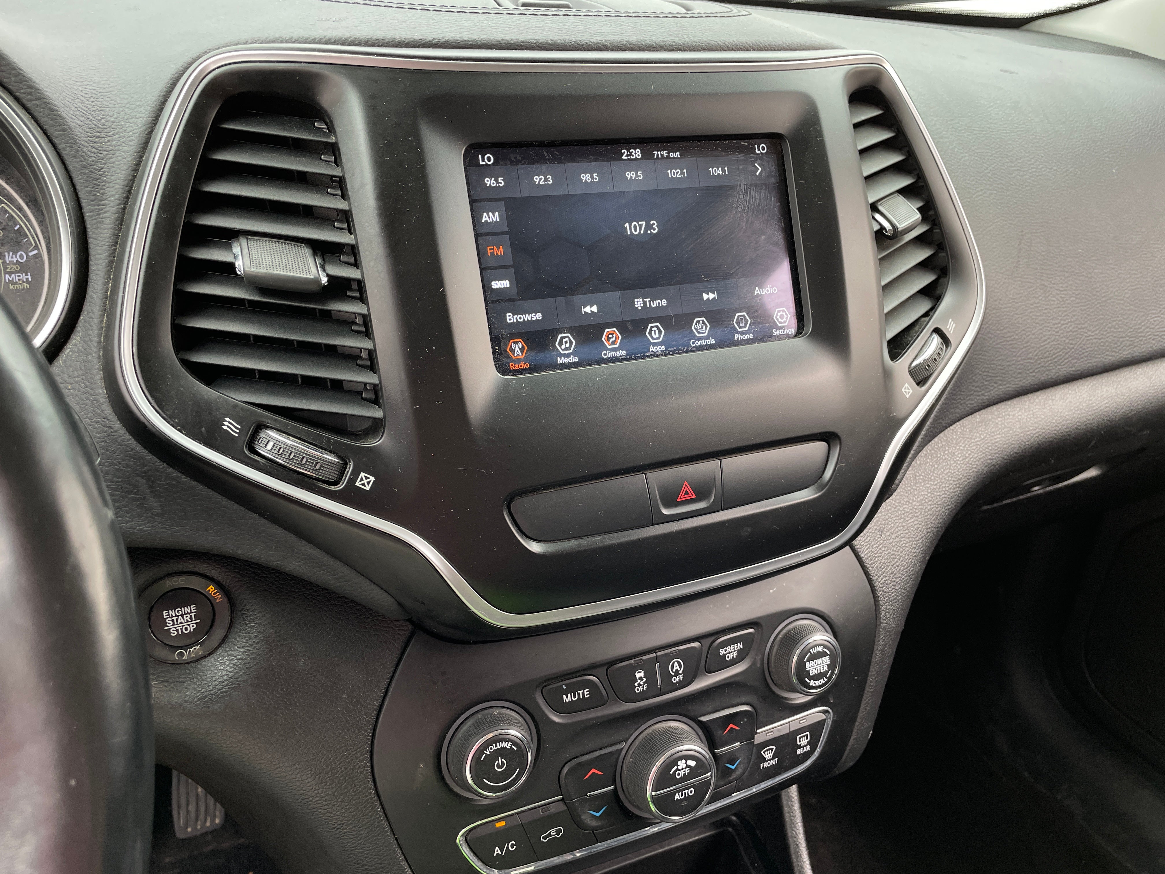 2019 Jeep Cherokee Latitude 4