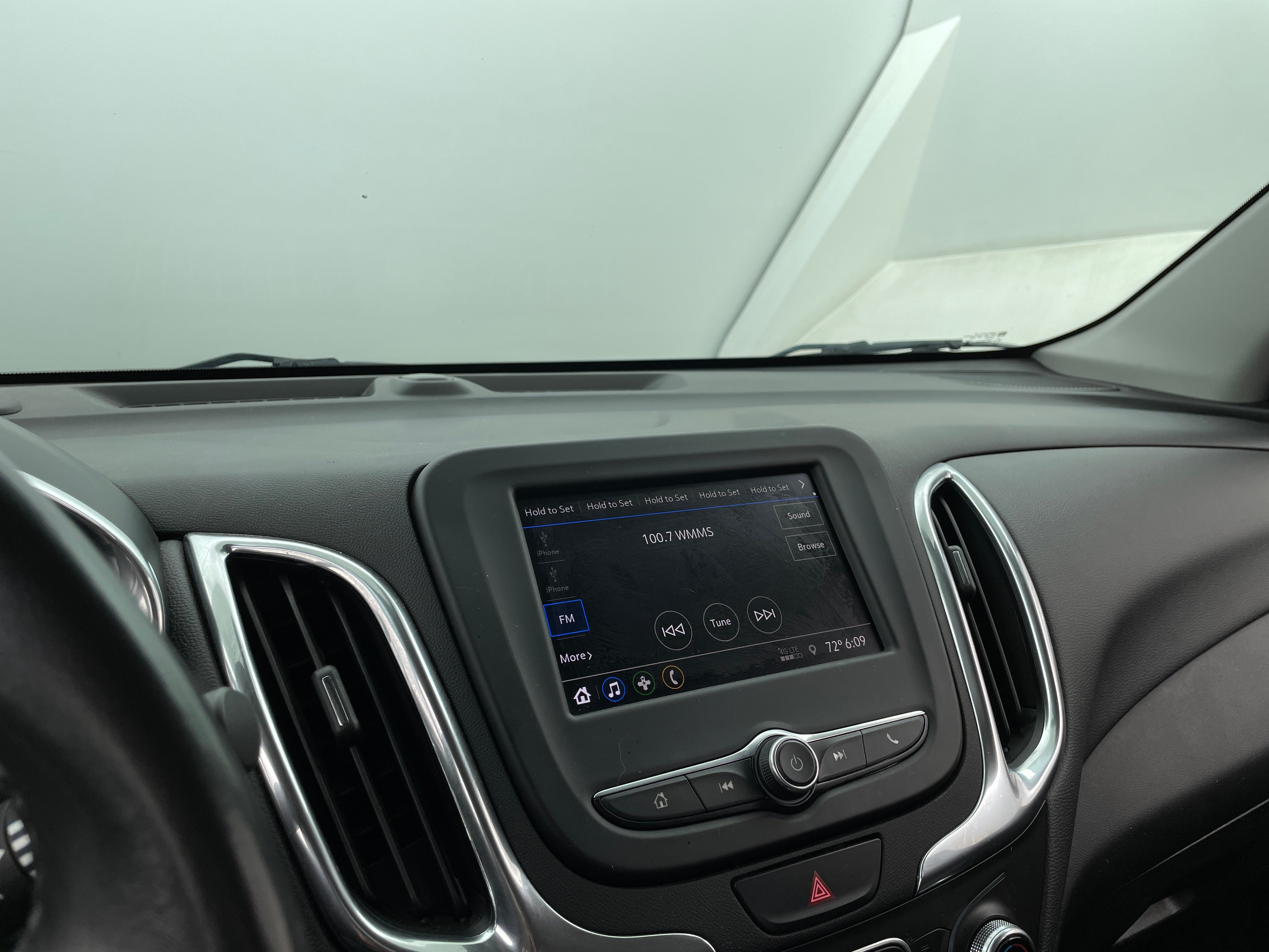Thumbnail: 2020 Chevrolet Equinox - 4