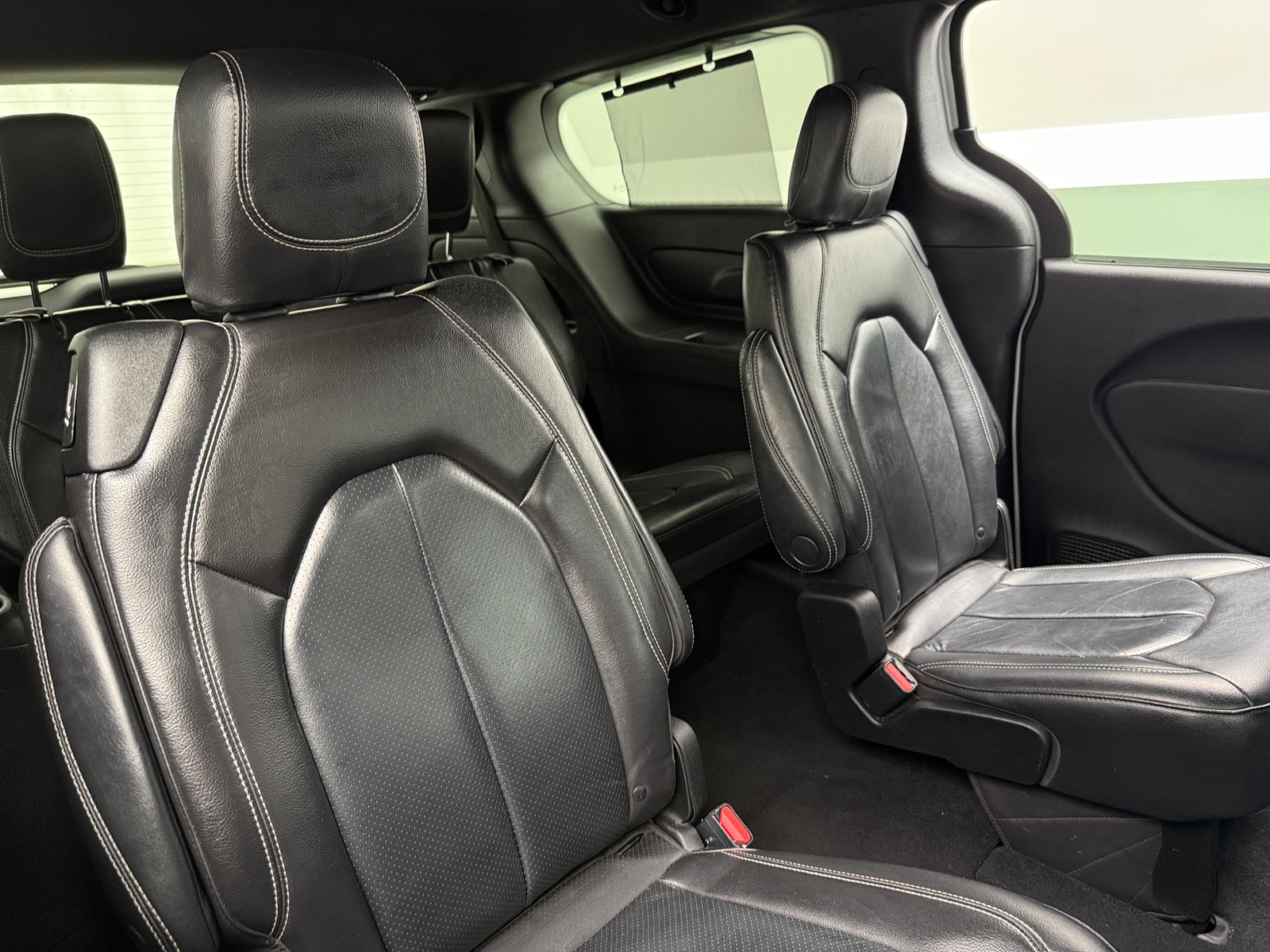 Thumbnail: 2021 Chrysler Pacifica - 5