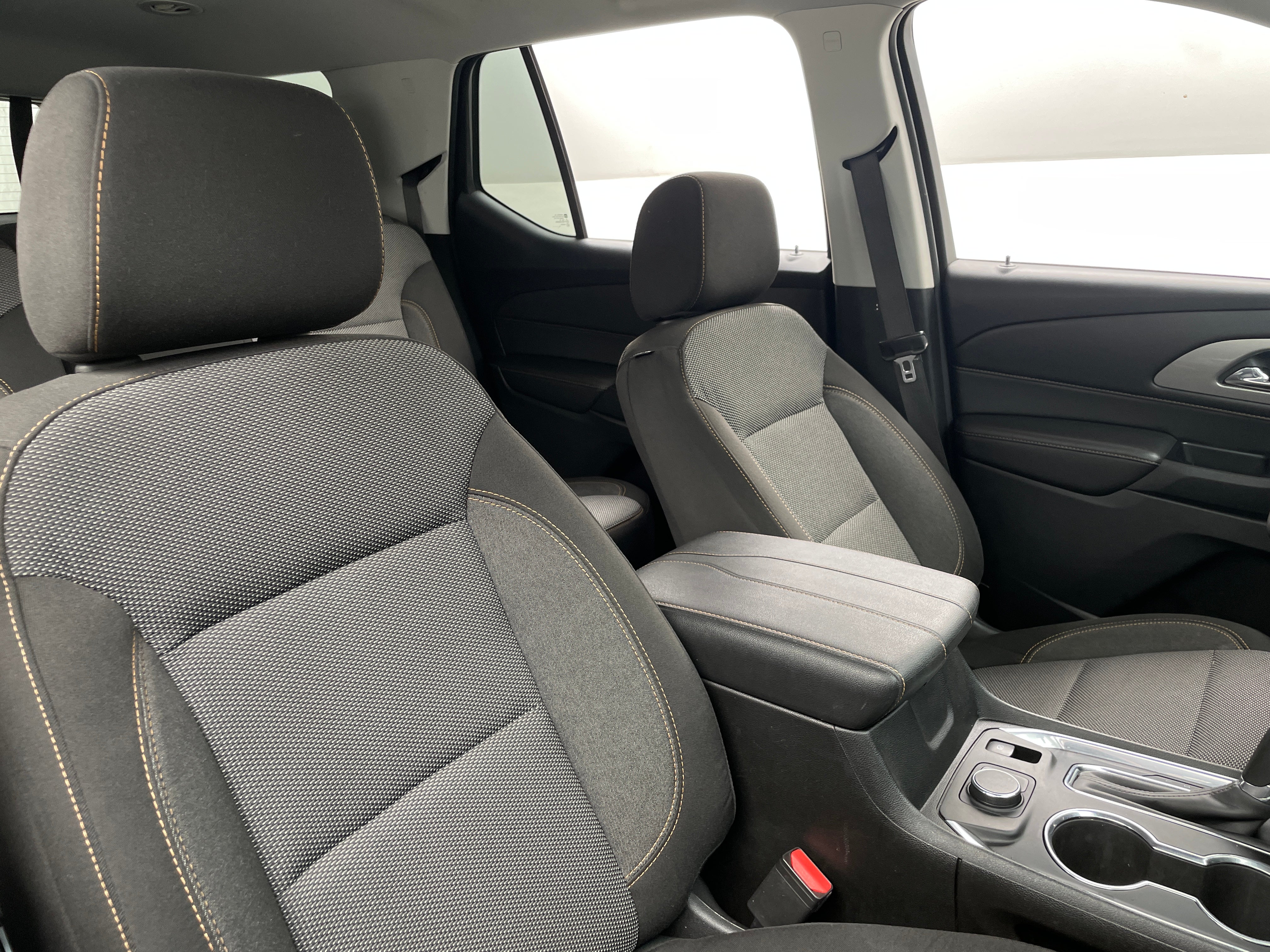 2019 Chevrolet Traverse LS 2