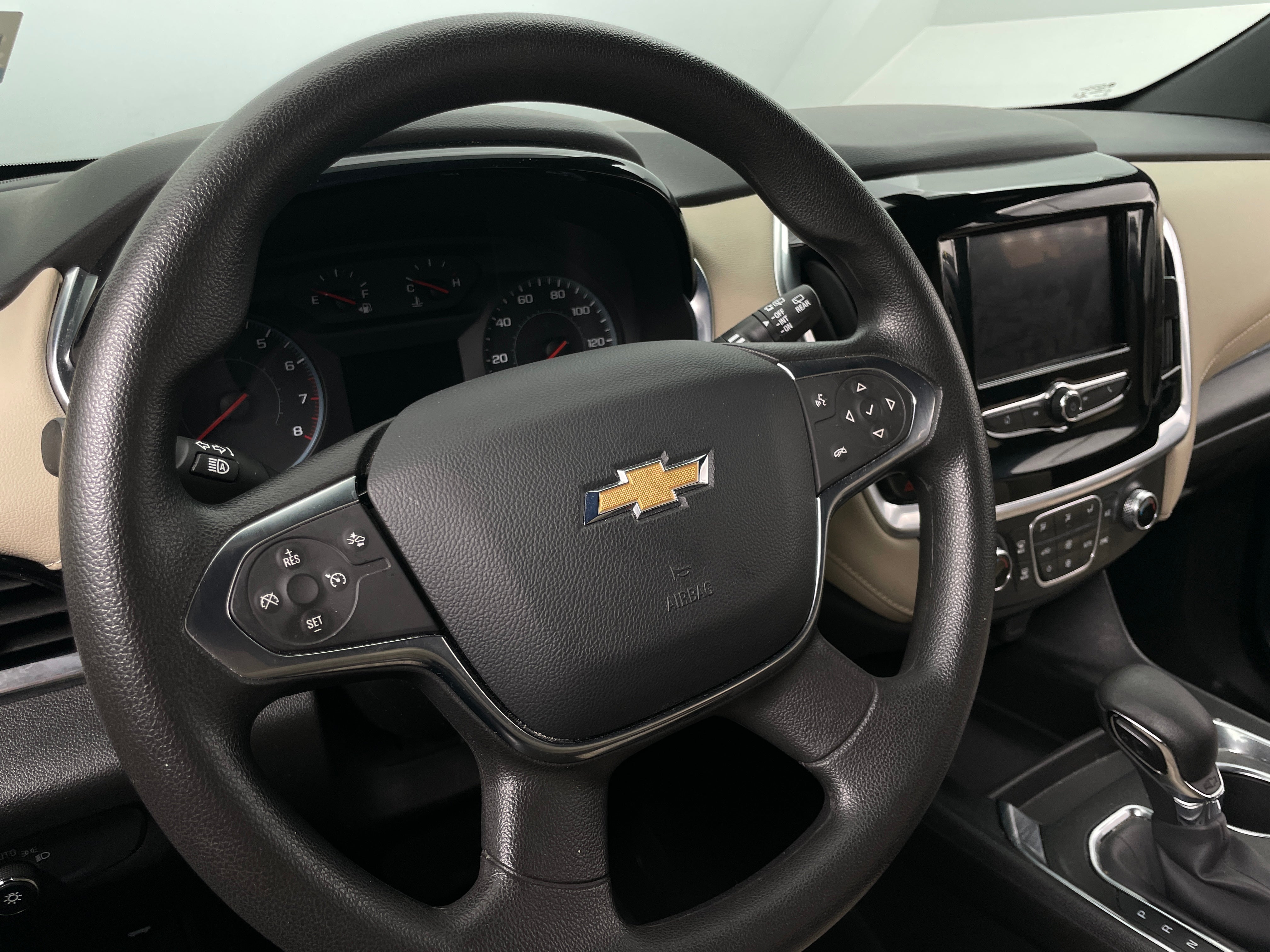 Thumbnail: 2022 Chevrolet Traverse - 5
