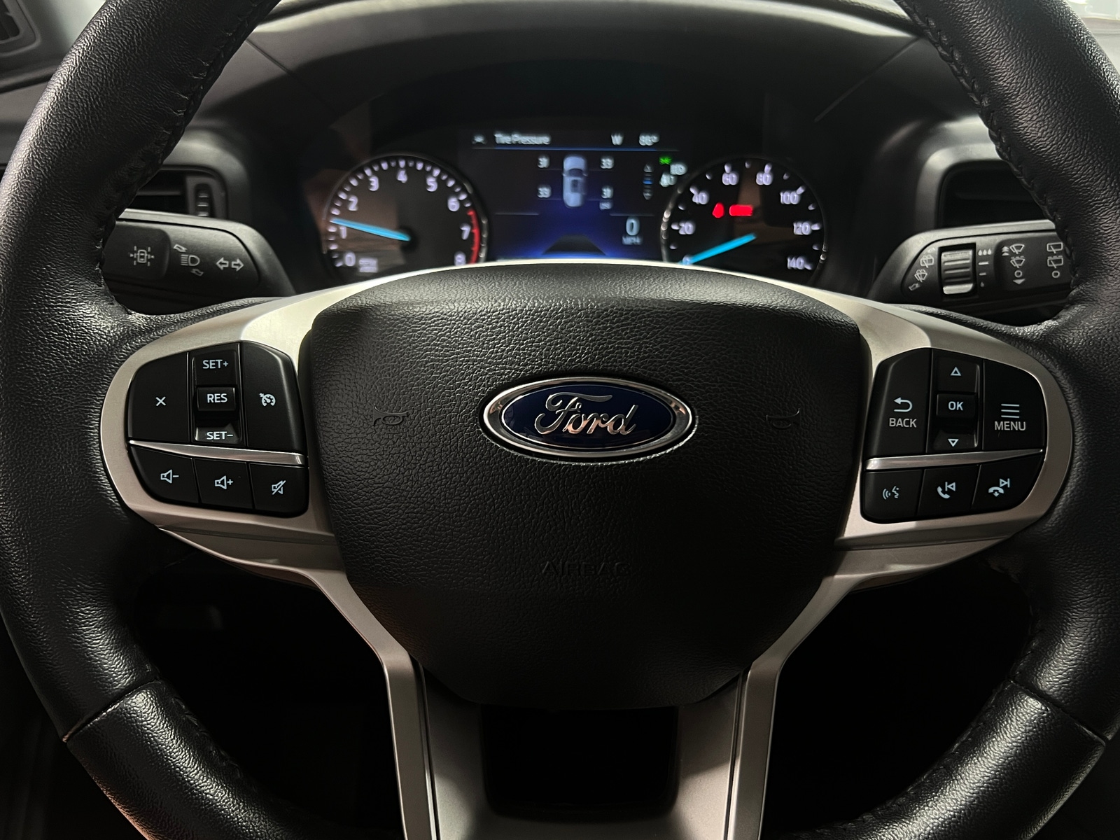 Thumbnail: 2022 Ford Explorer - 5