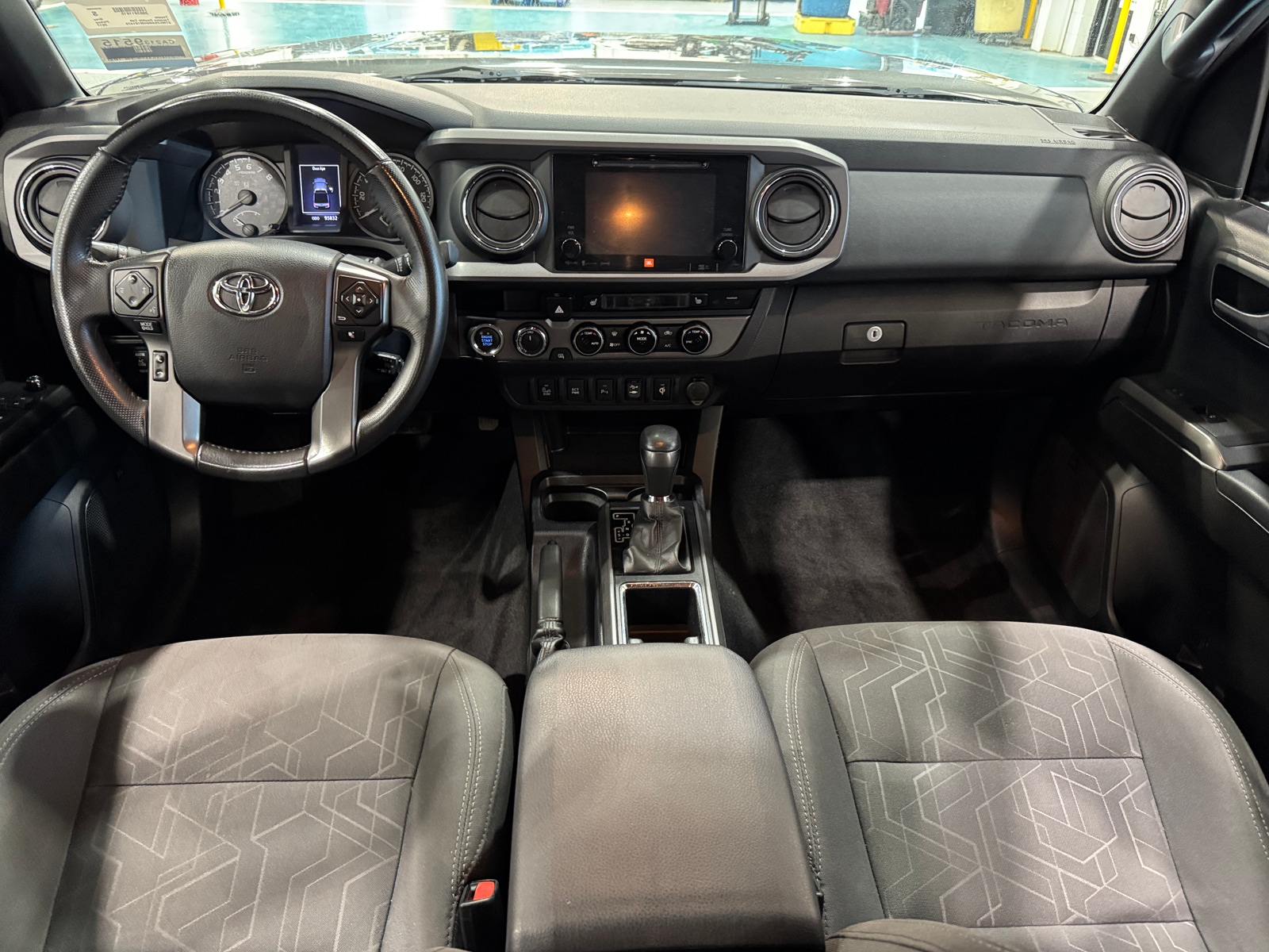 Thumbnail: 2017 Toyota Tacoma - 3