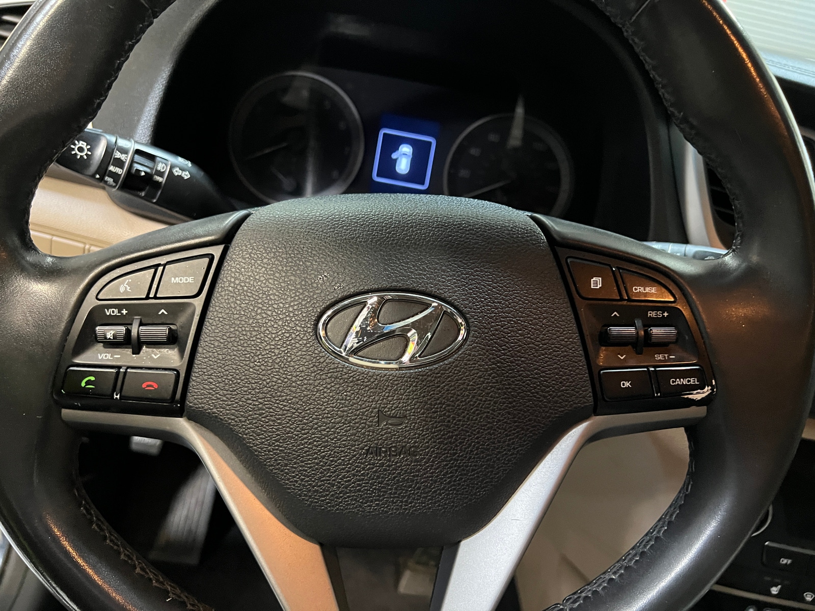 Thumbnail: 2018 Hyundai Tucson - 4