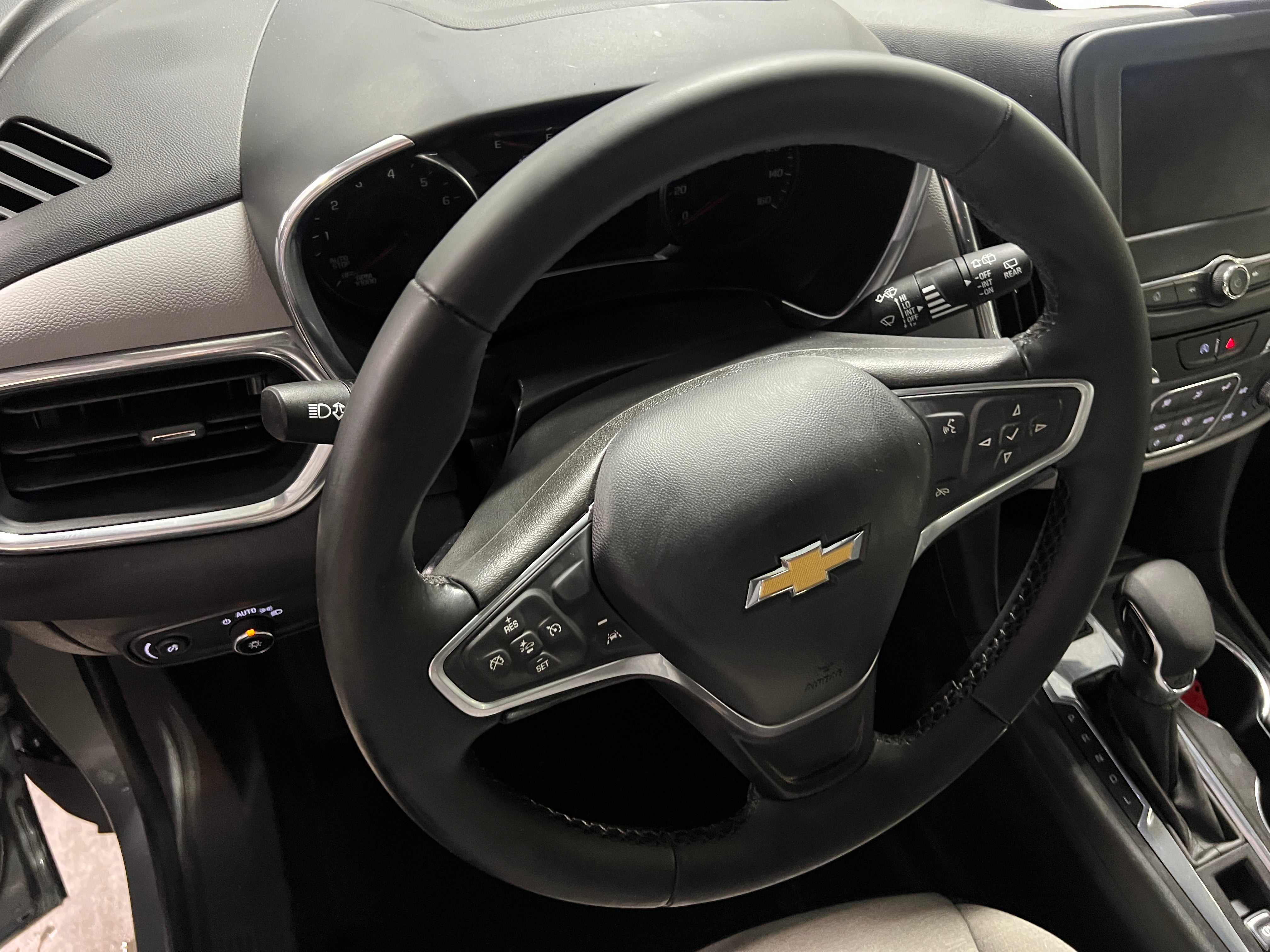 Thumbnail: 2023 Chevrolet Equinox - 5