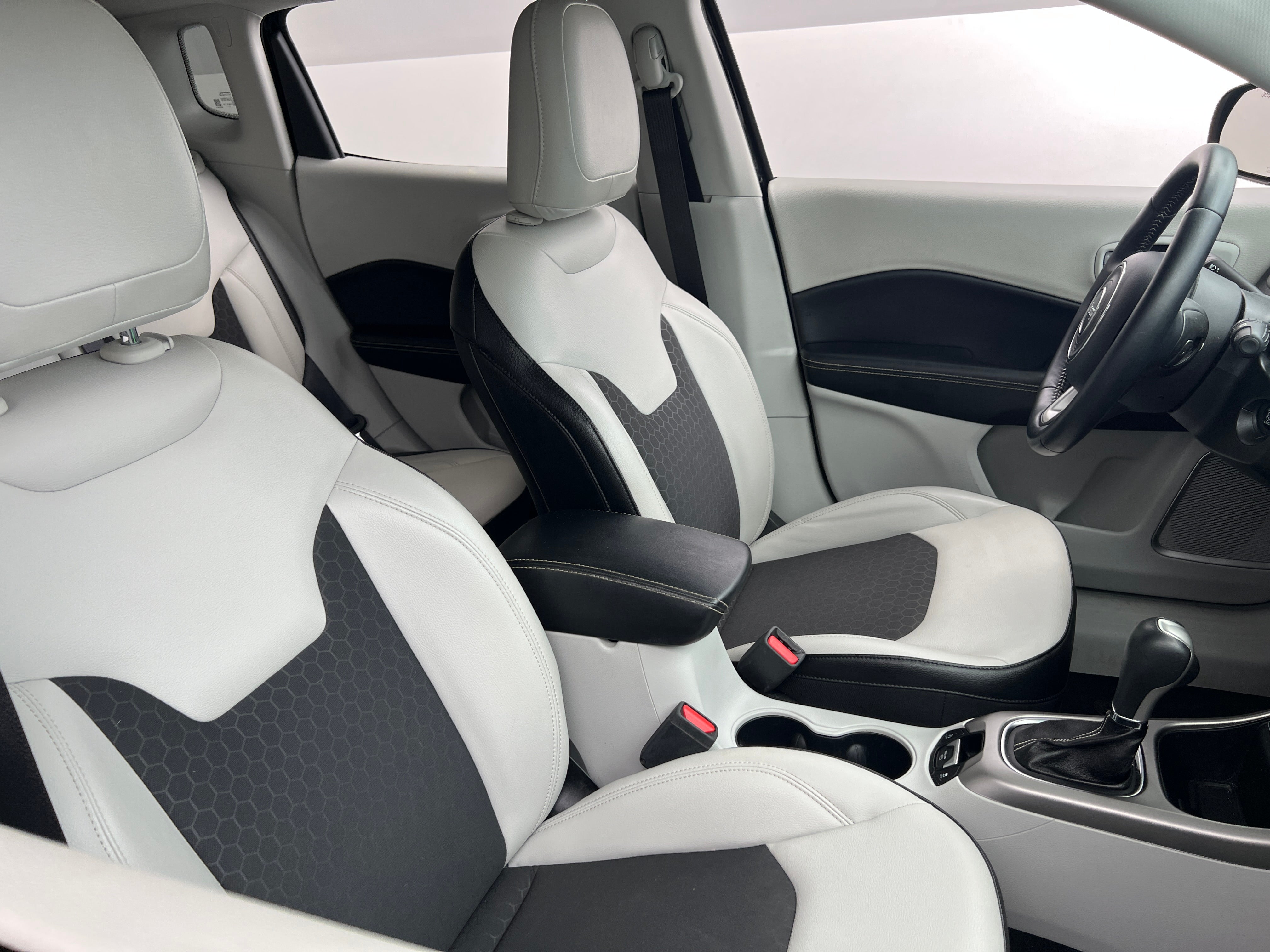 2017 Jeep Compass Latitude 2