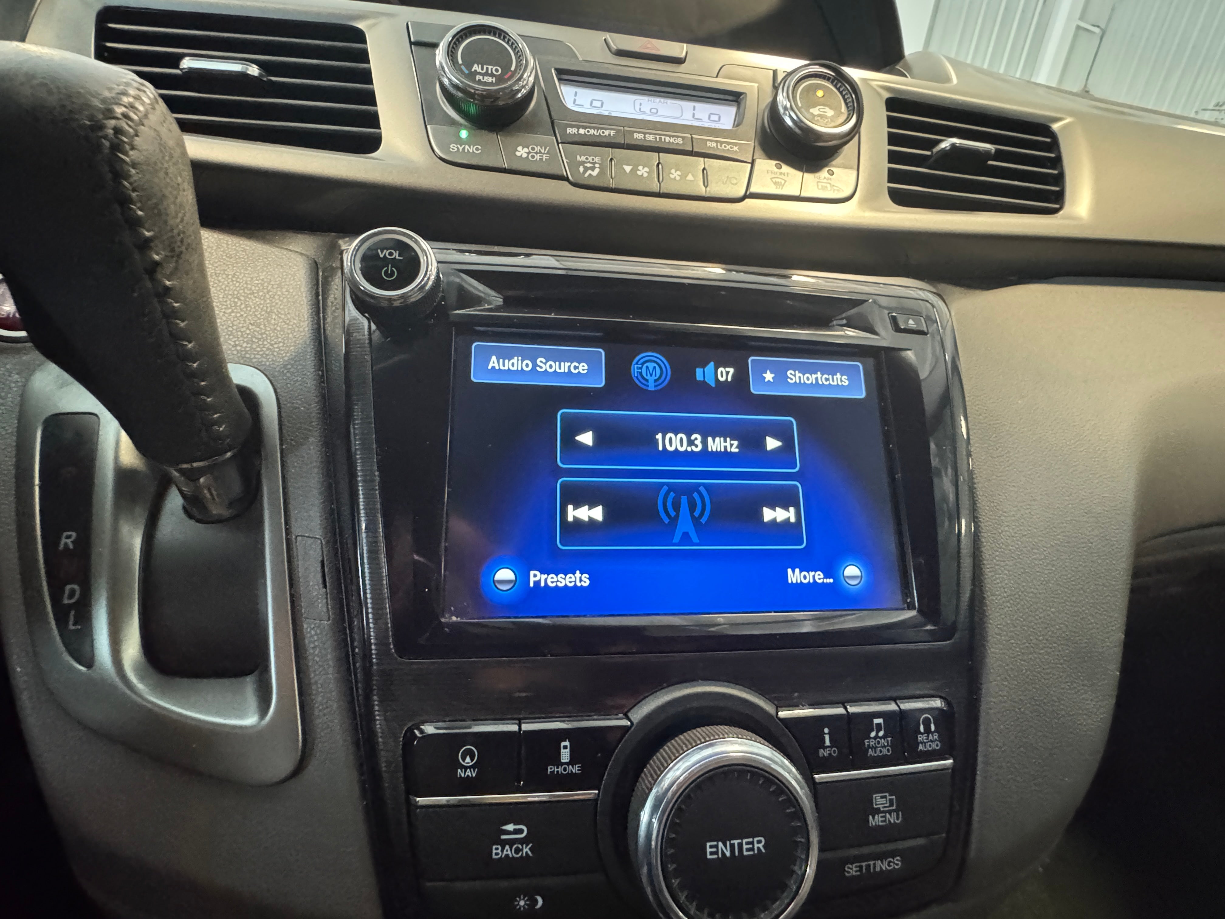 2016 Honda Odyssey Touring 3