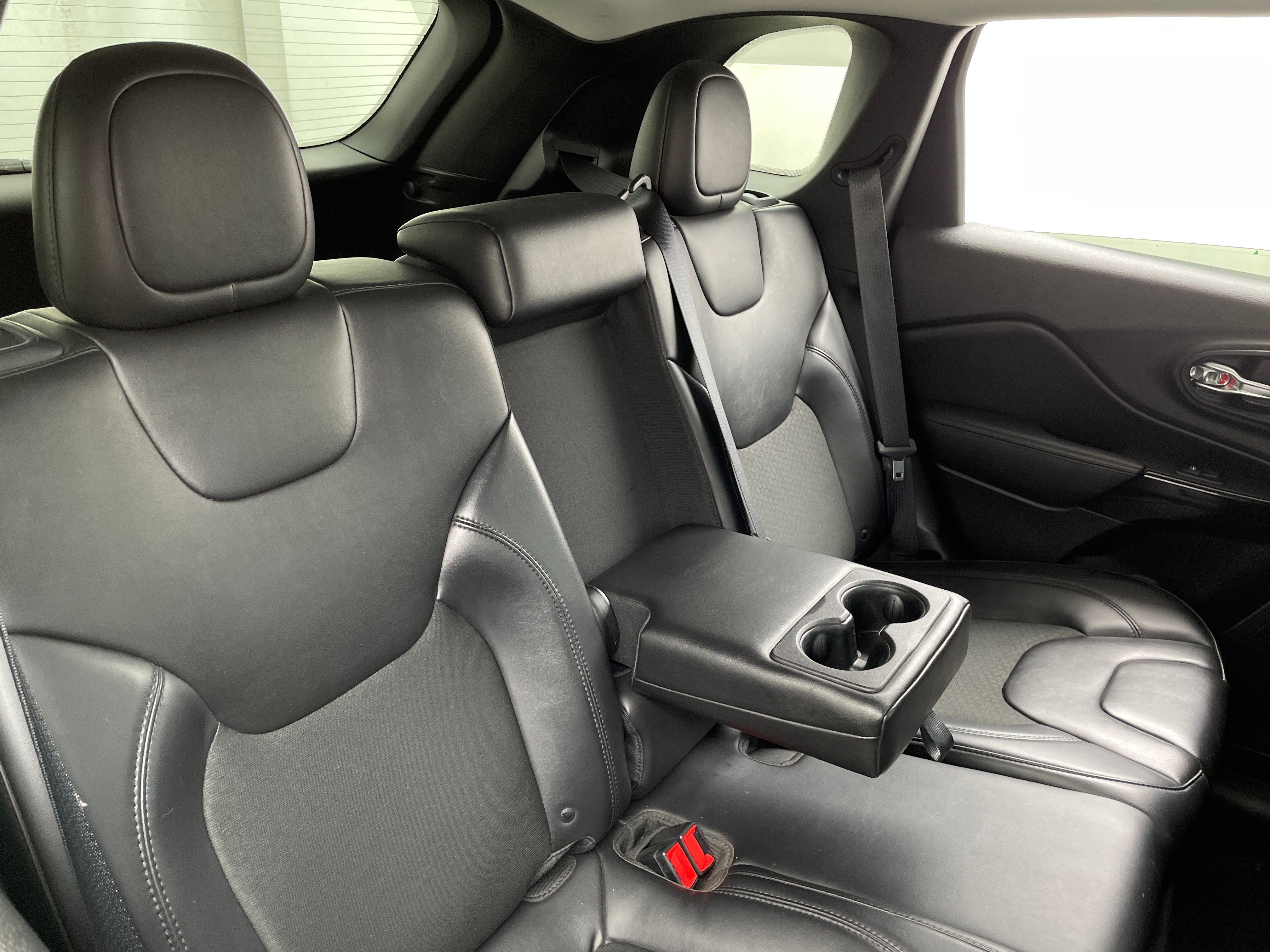 2019 Jeep Cherokee Latitude 6