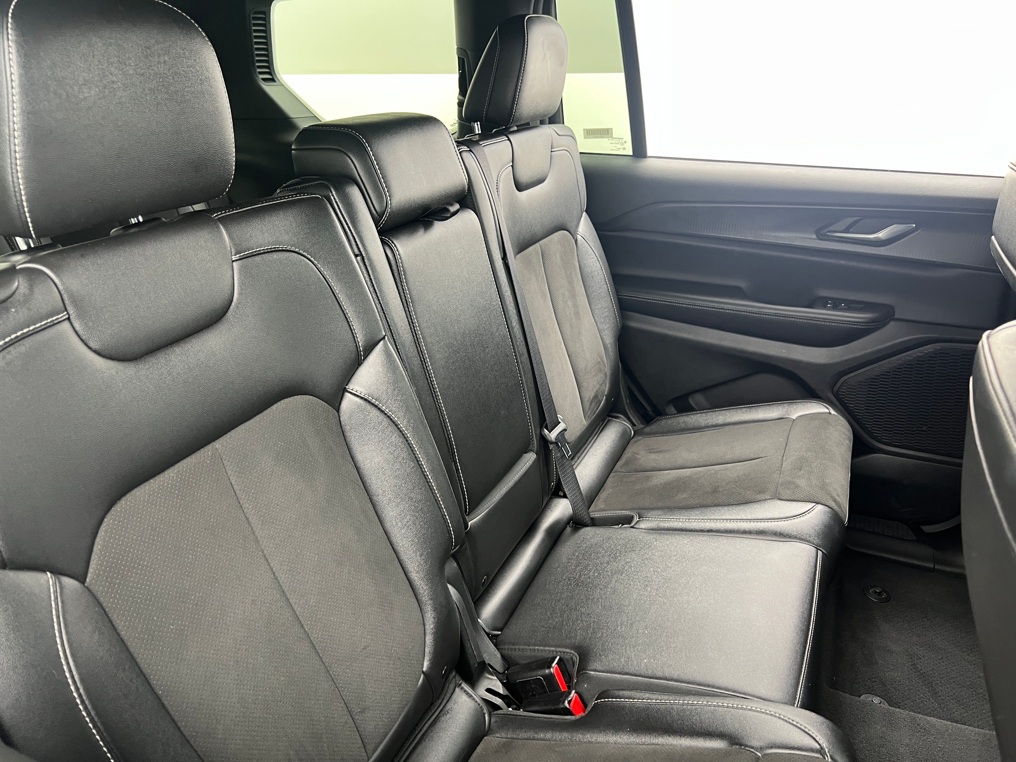 2024 Jeep Grand Cherokee L Altitude 6