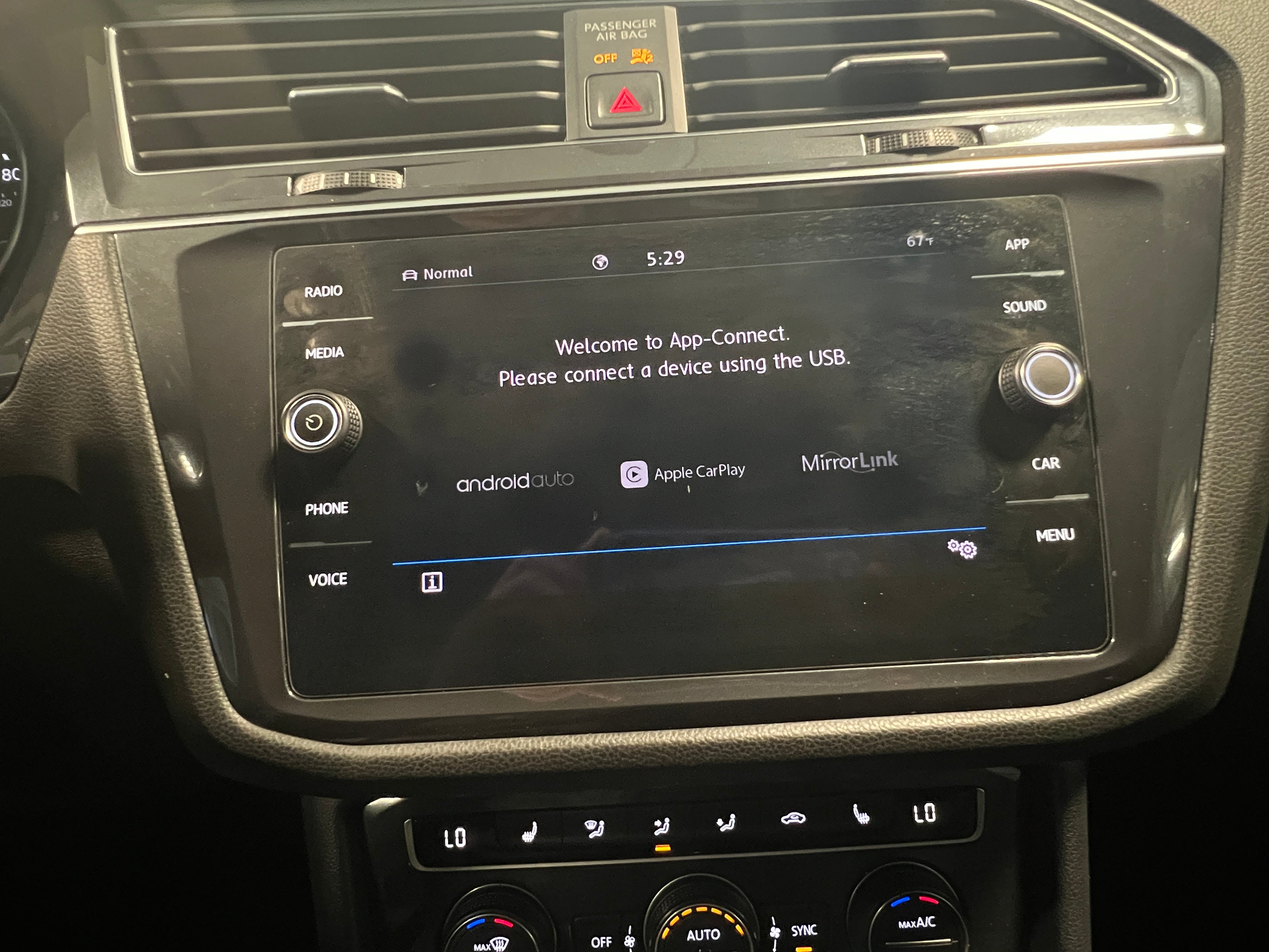 2020 Volkswagen Tiguan SE 3