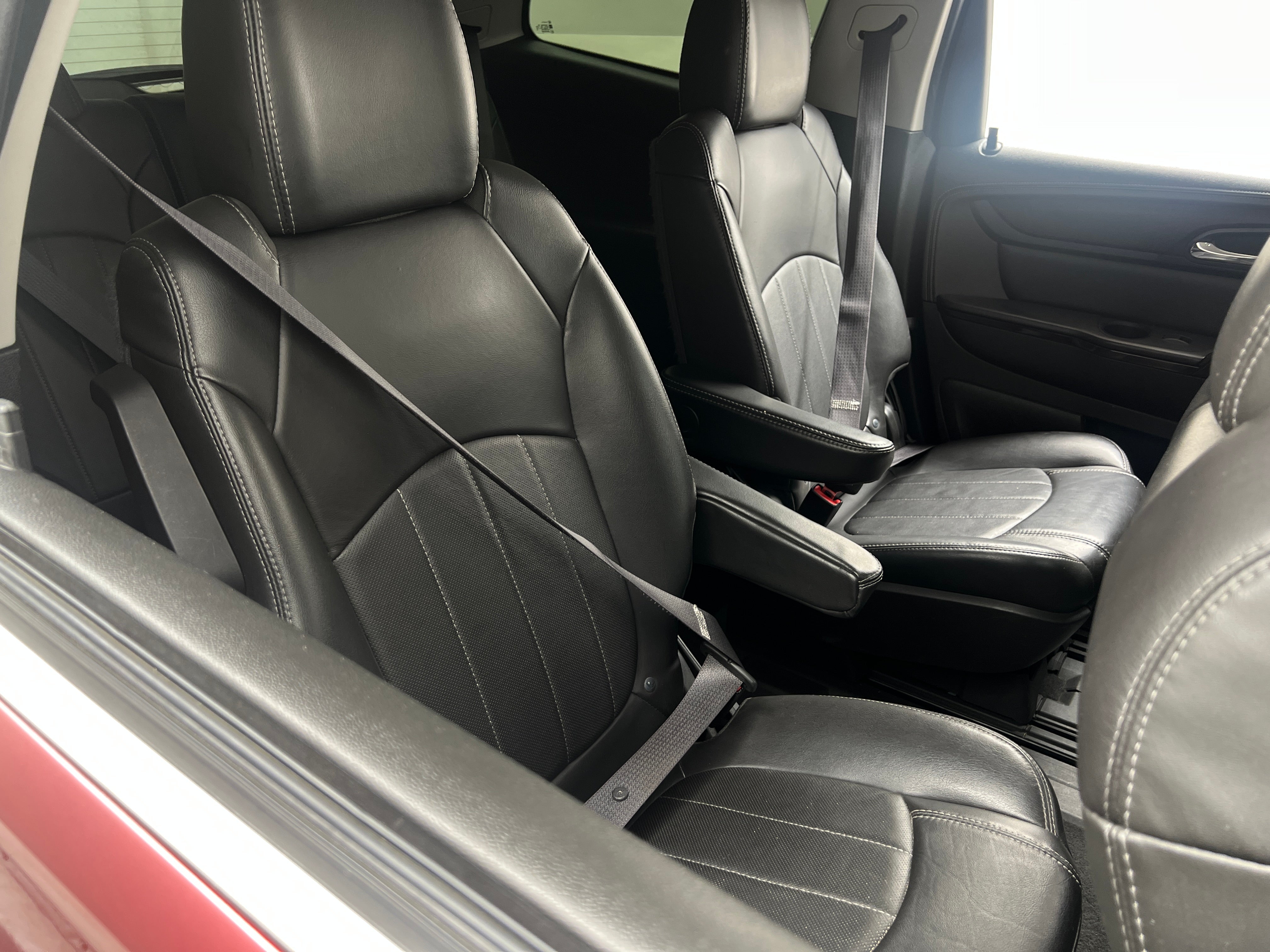 Thumbnail: 2015 Chevrolet Traverse - 5