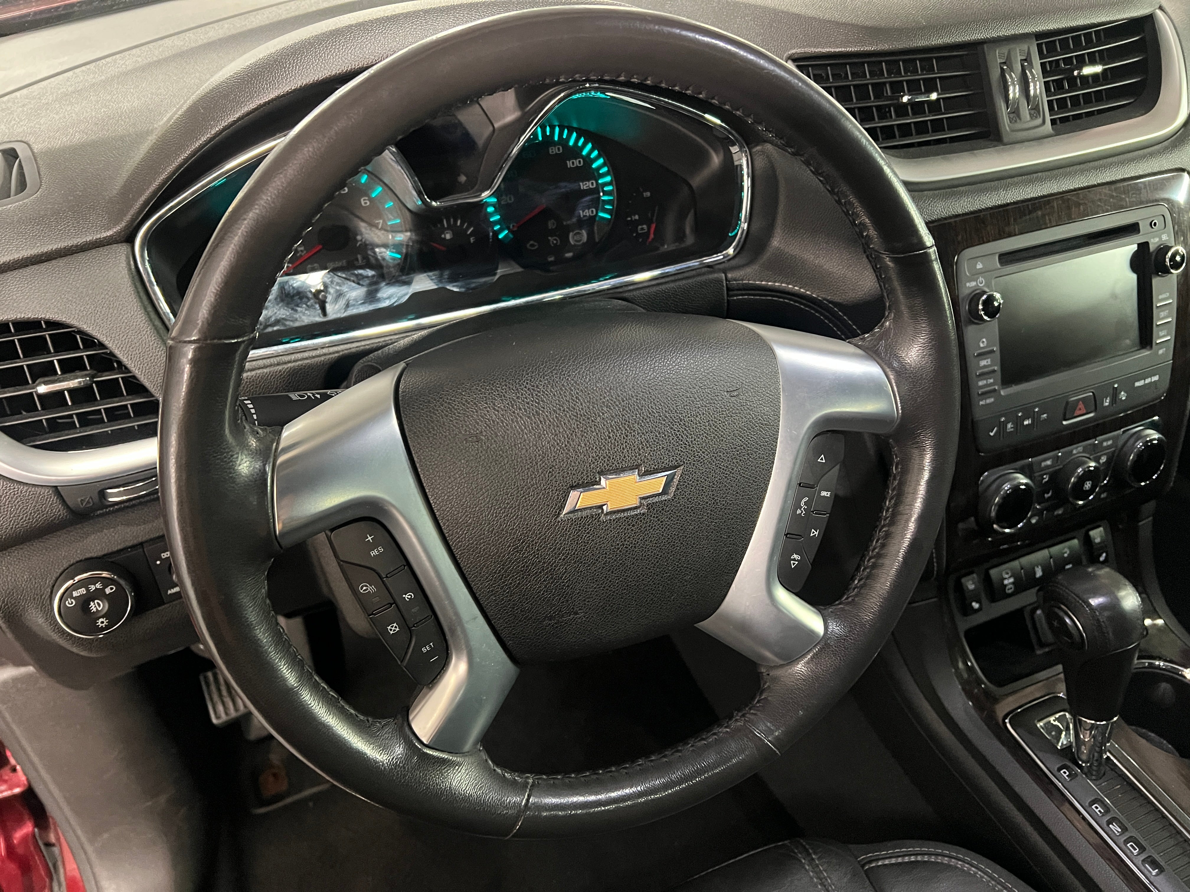 Thumbnail: 2015 Chevrolet Traverse - 4