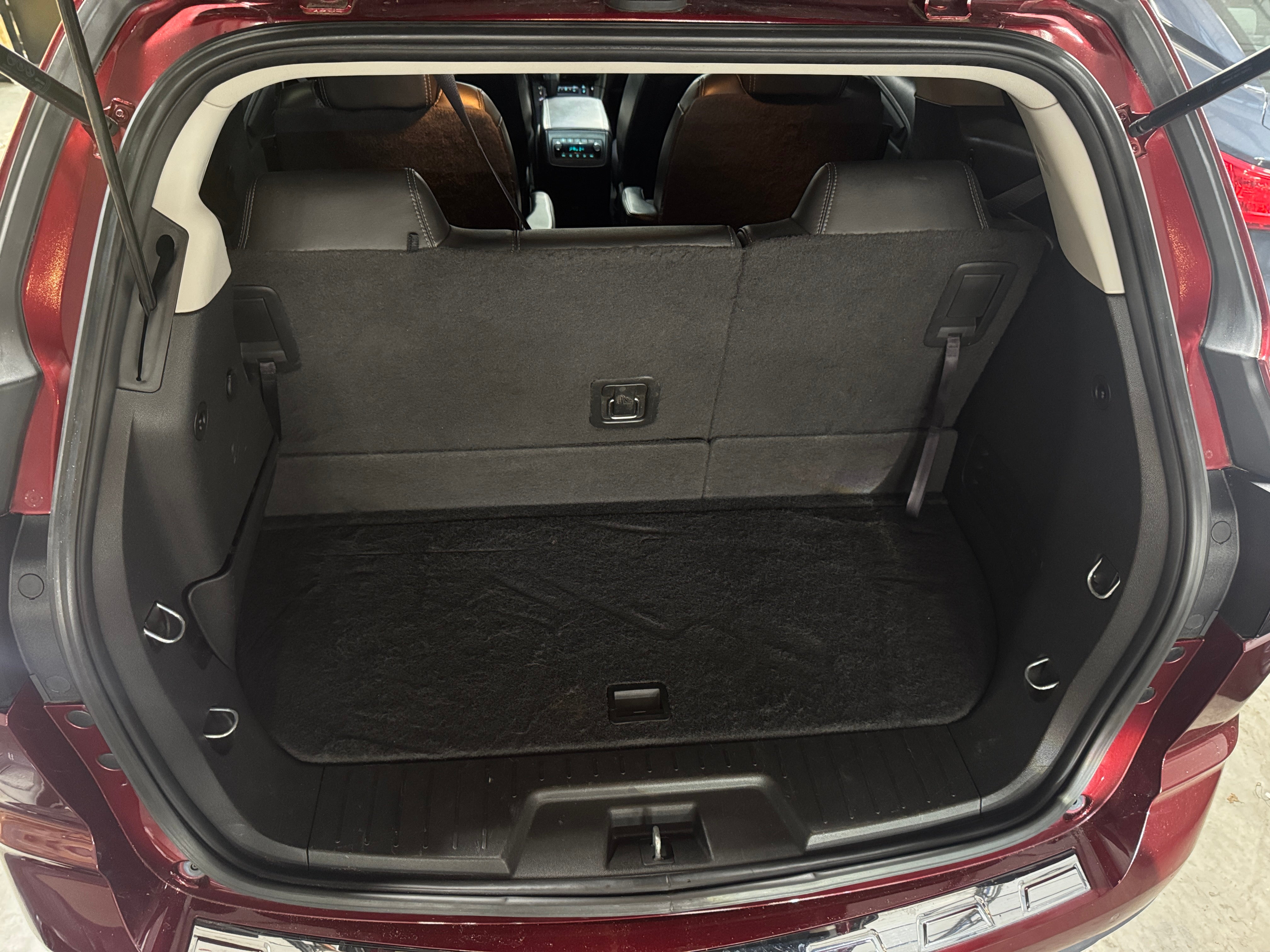 Thumbnail: 2015 Chevrolet Traverse - 6