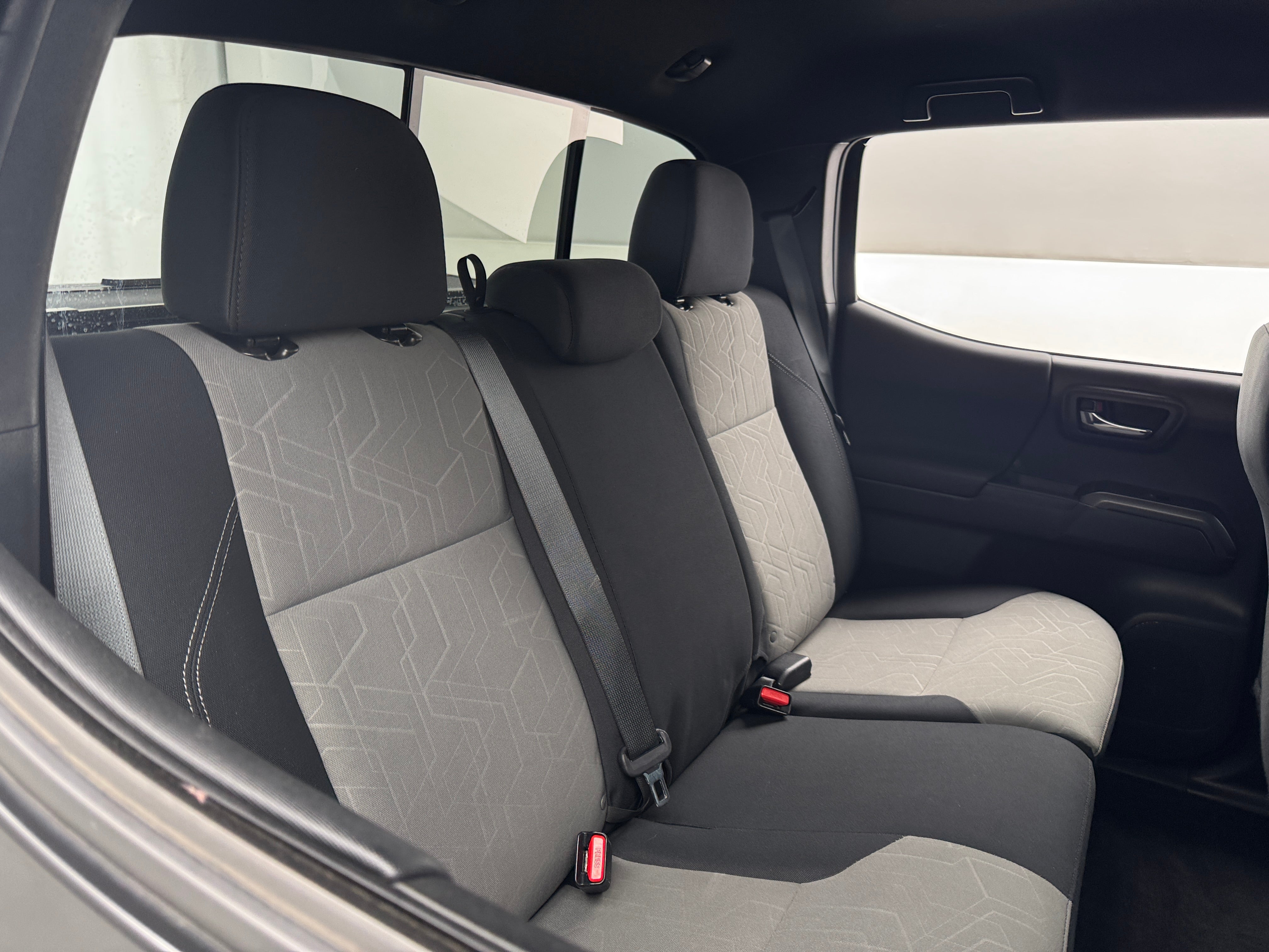 2022 Toyota Tacoma TRD Sport 6