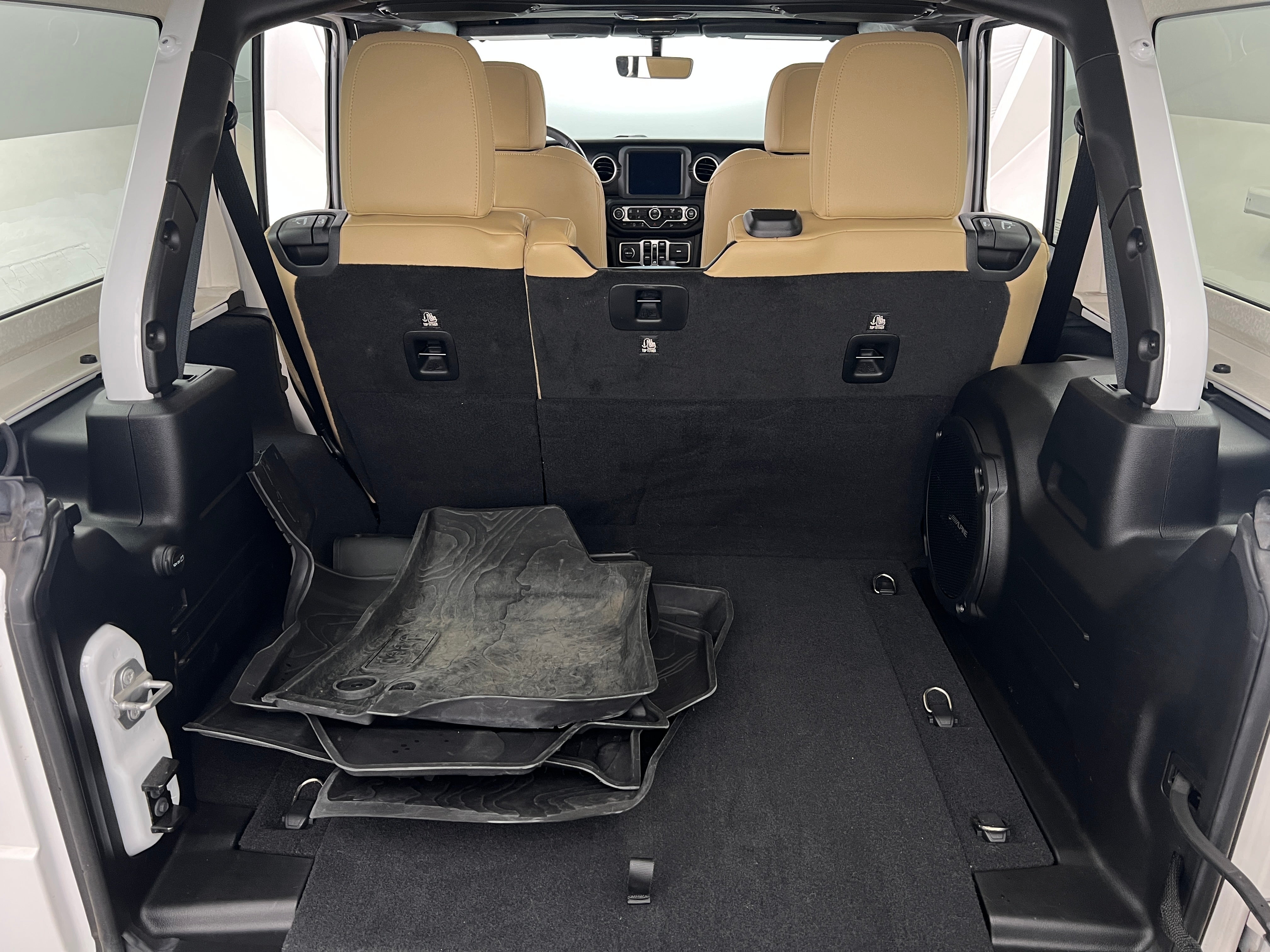 2018 Jeep Wrangler Unlimited Sahara 6