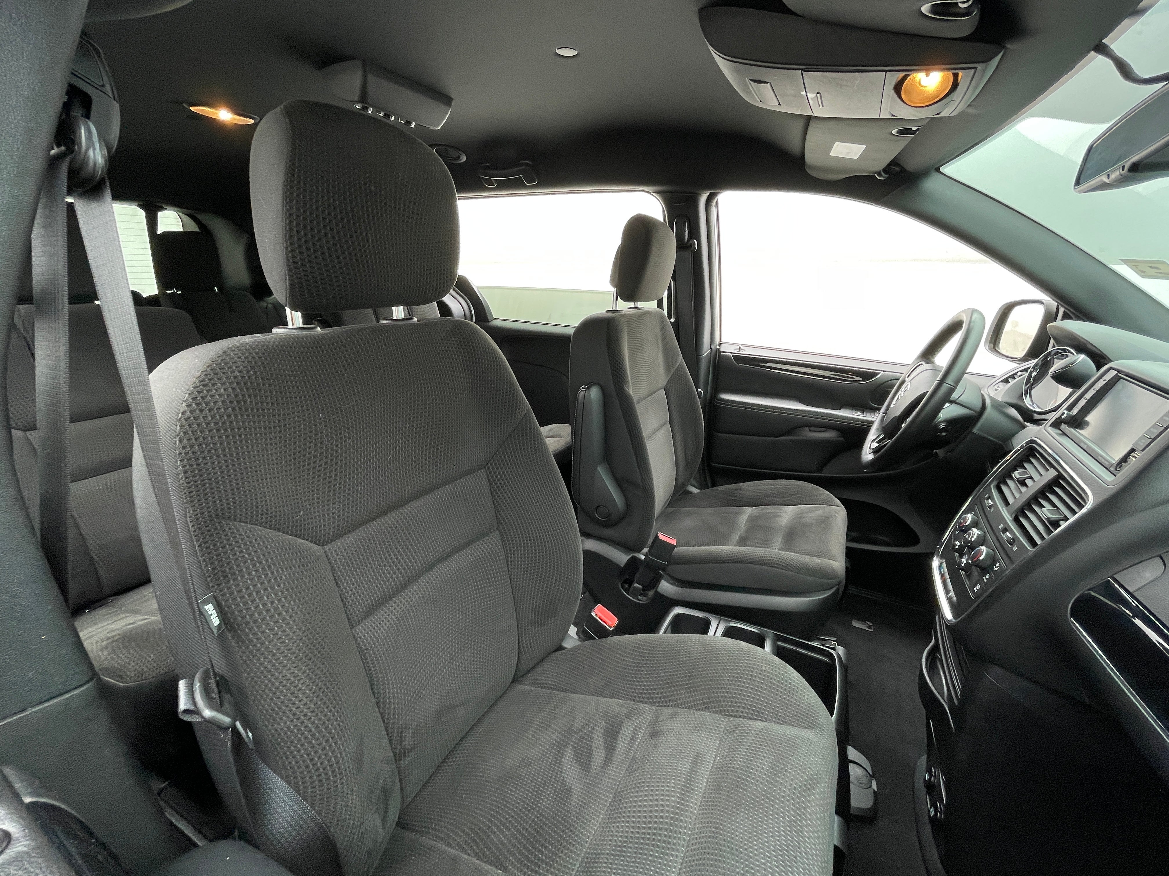 2018 Dodge Grand Caravan SE 2