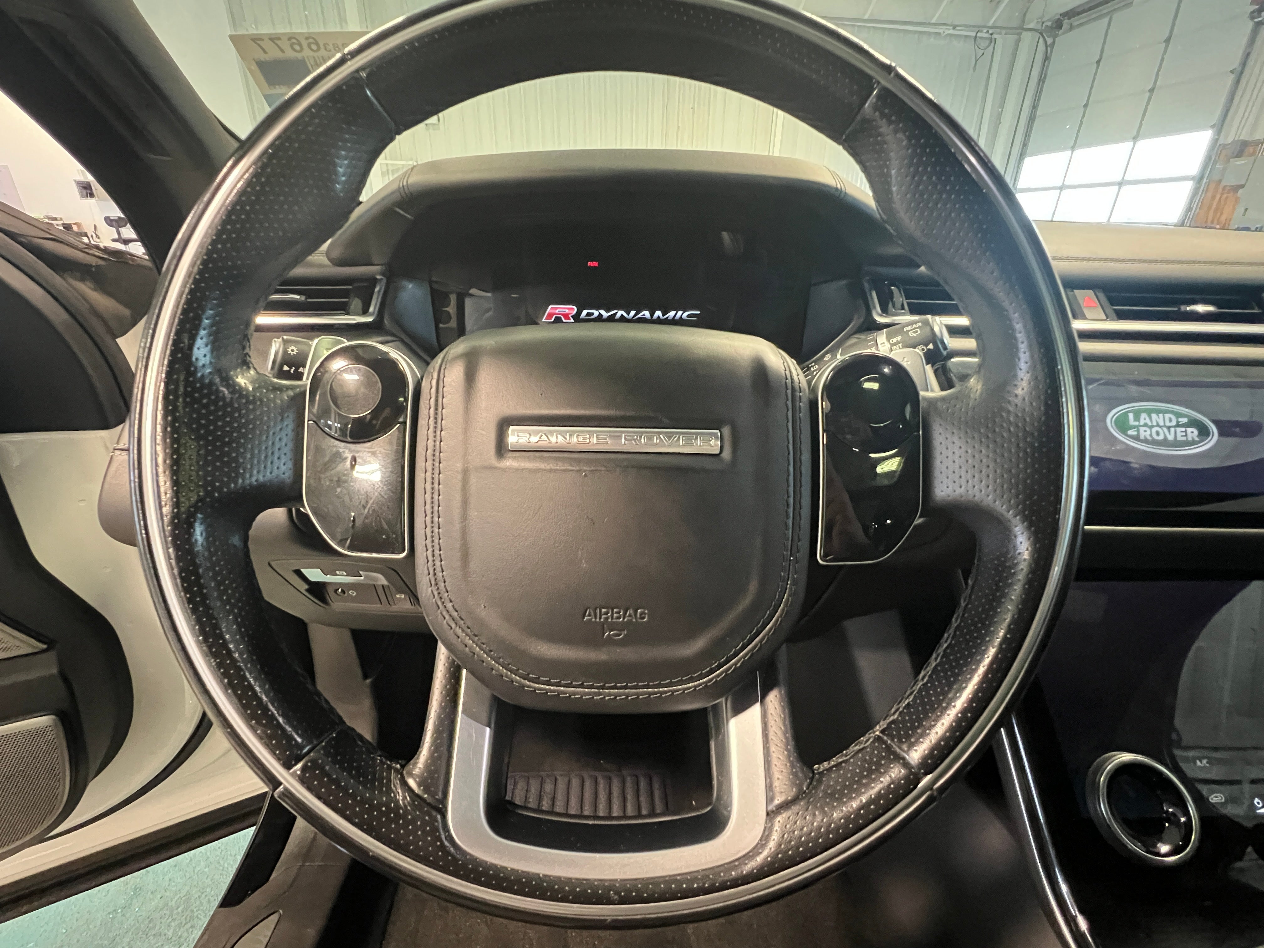 2018 Land Rover Range Rover Velar R-Dynamic HSE 4