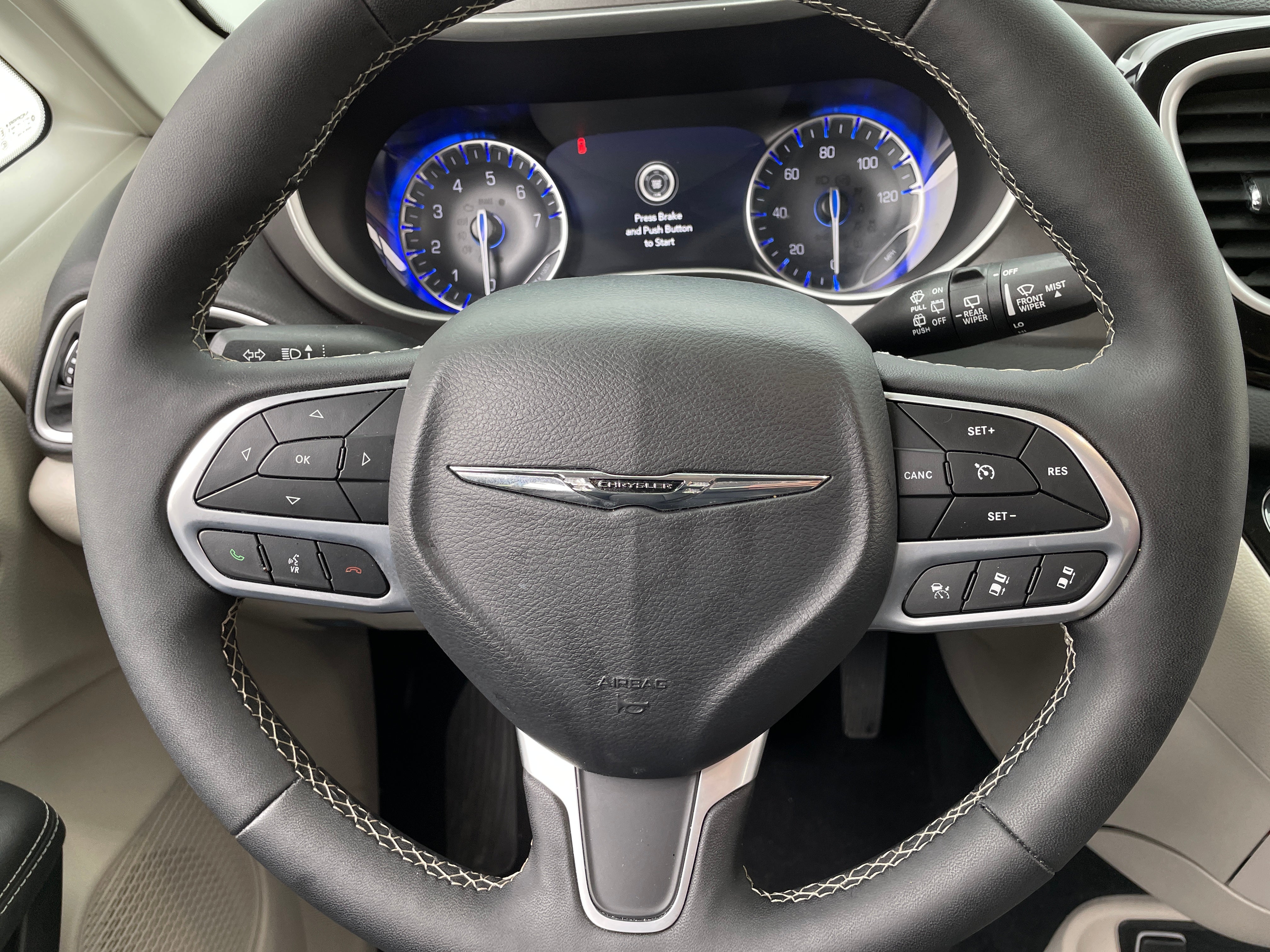 Thumbnail: 2024 Chrysler Pacifica - 4