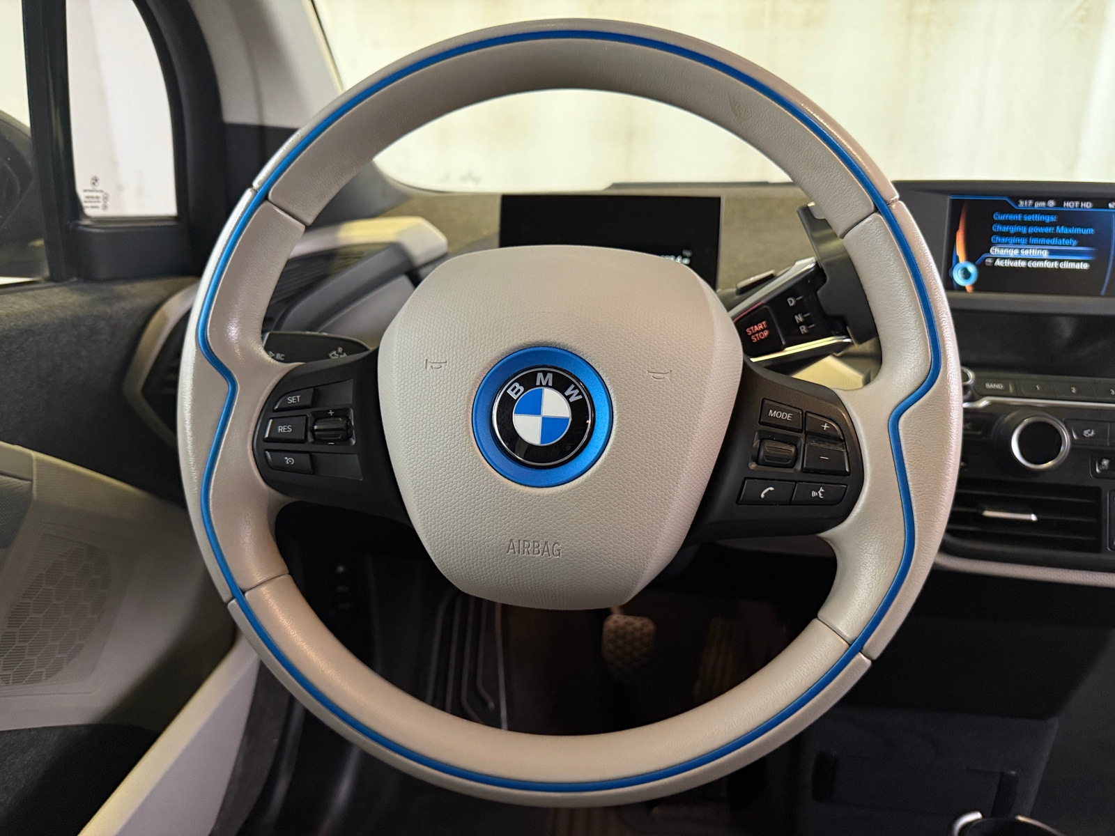 Thumbnail: 2015 BMW i3 - 5