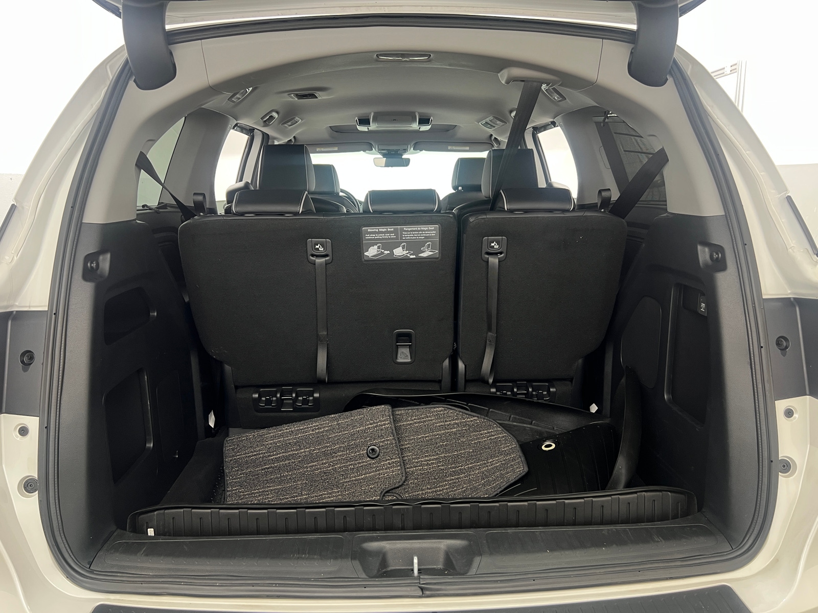 Thumbnail: 2023 Honda Odyssey - 6