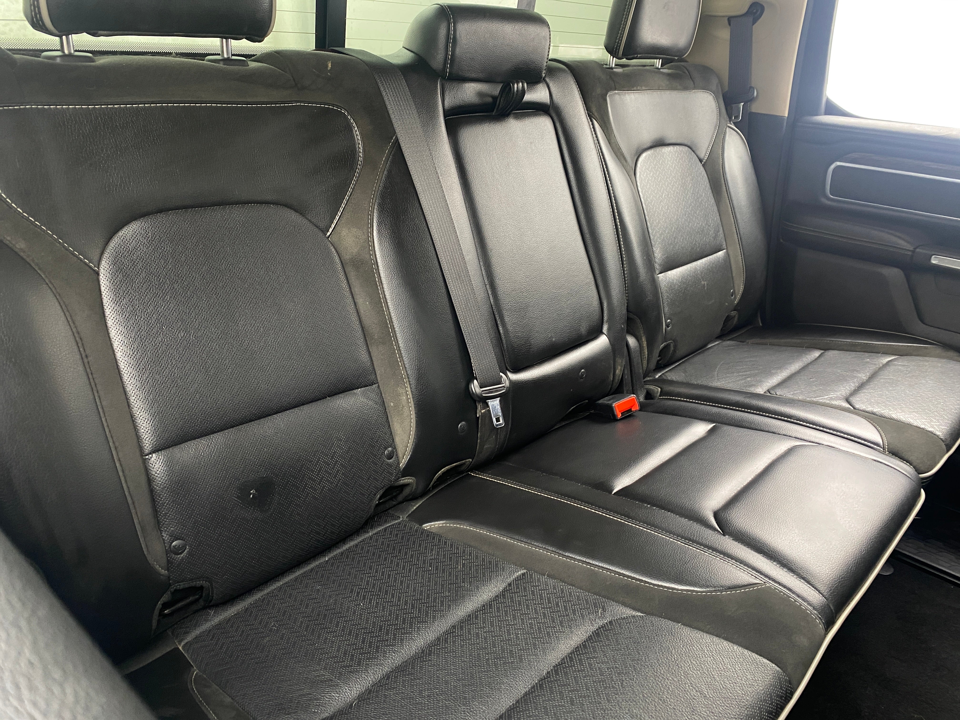 2019 RAM 1500 Laramie 5