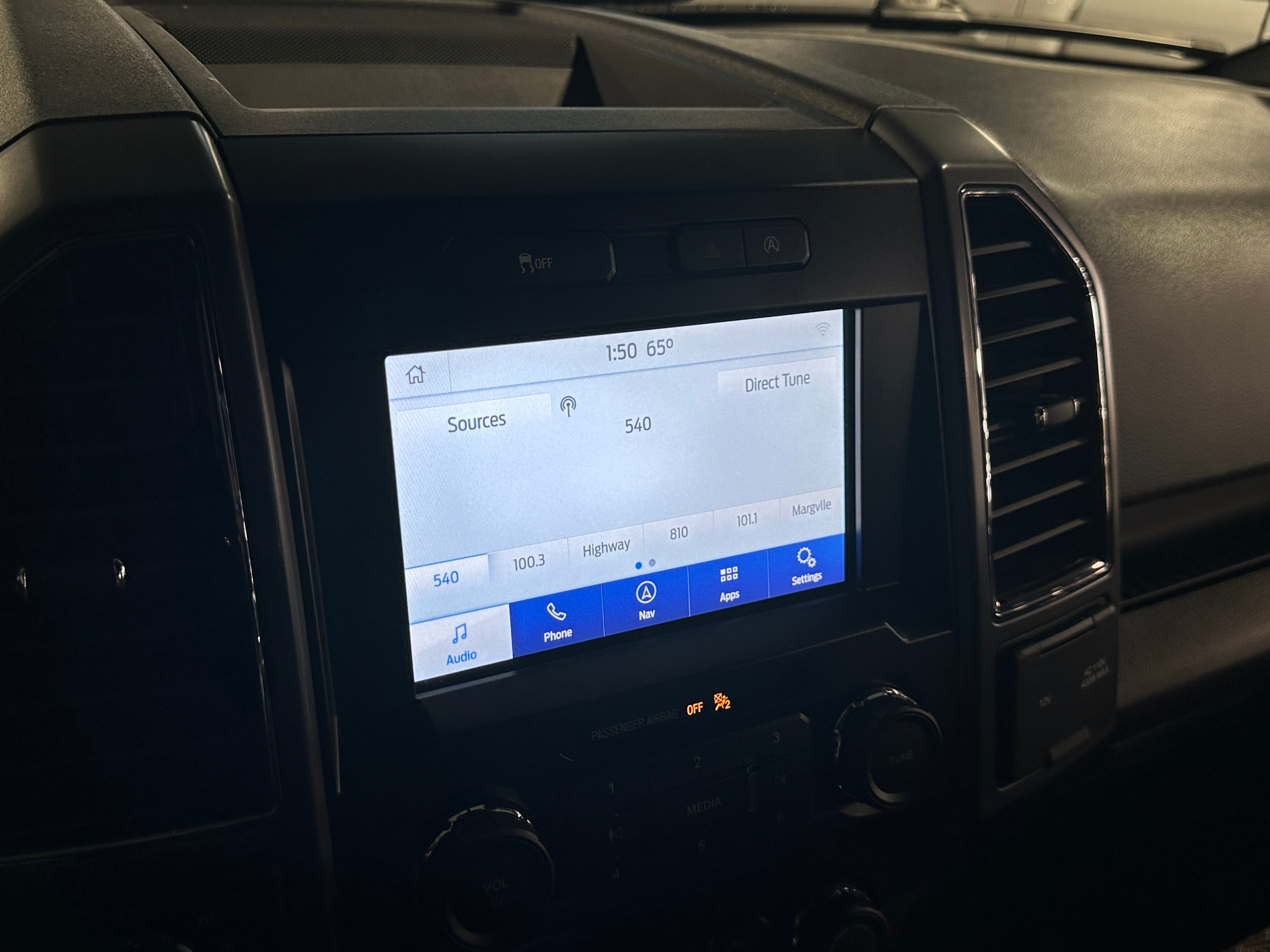 2020 Ford Econoline E-150 4