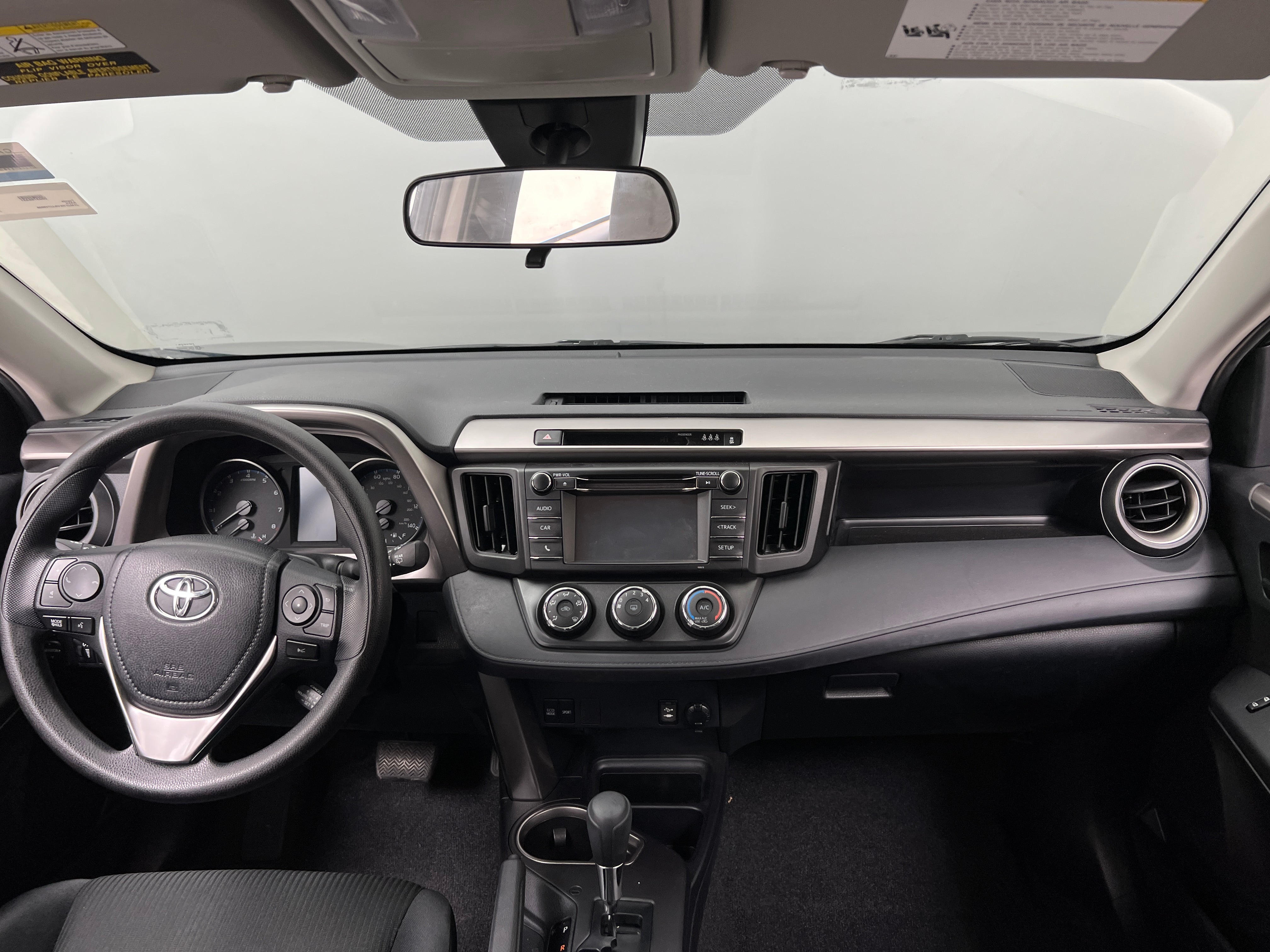 2018 Toyota RAV4 LE 3