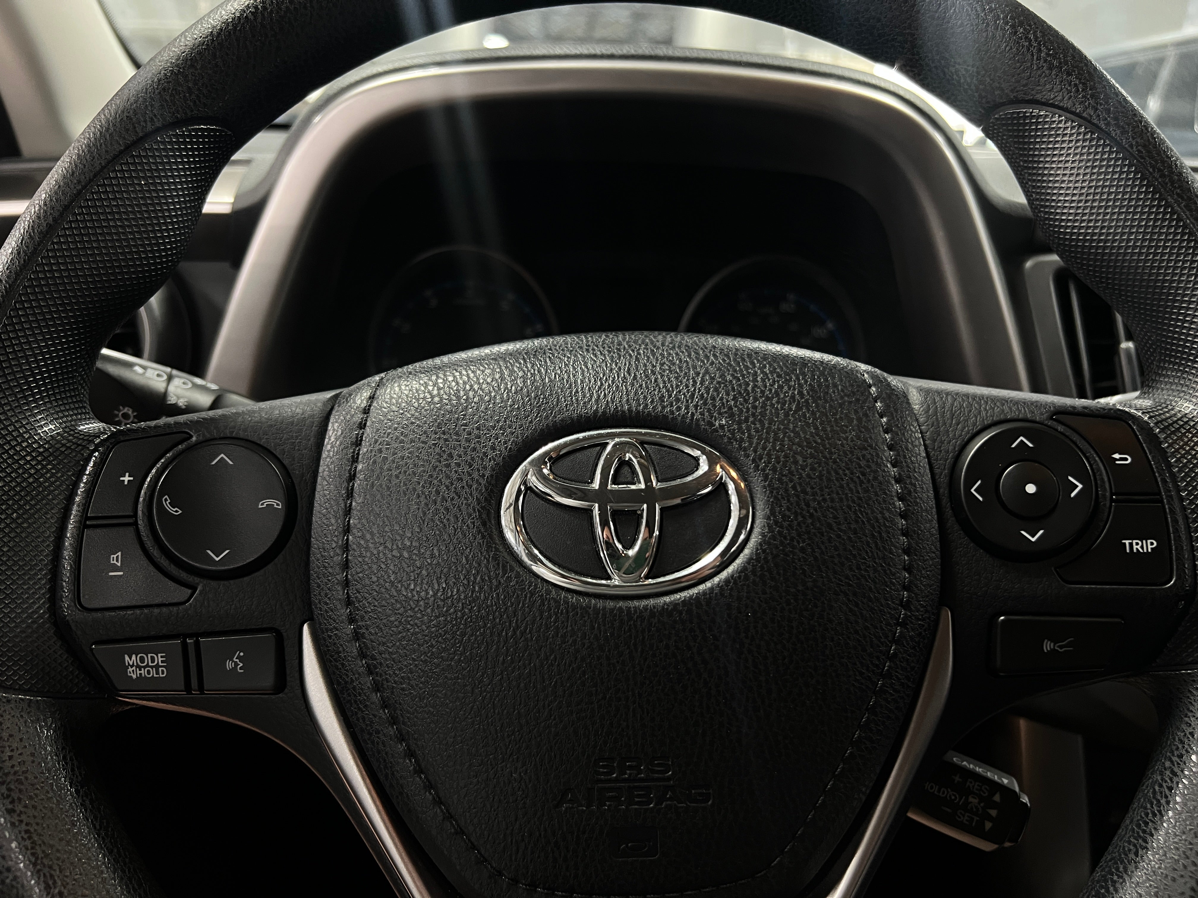 2018 Toyota RAV4 LE 5