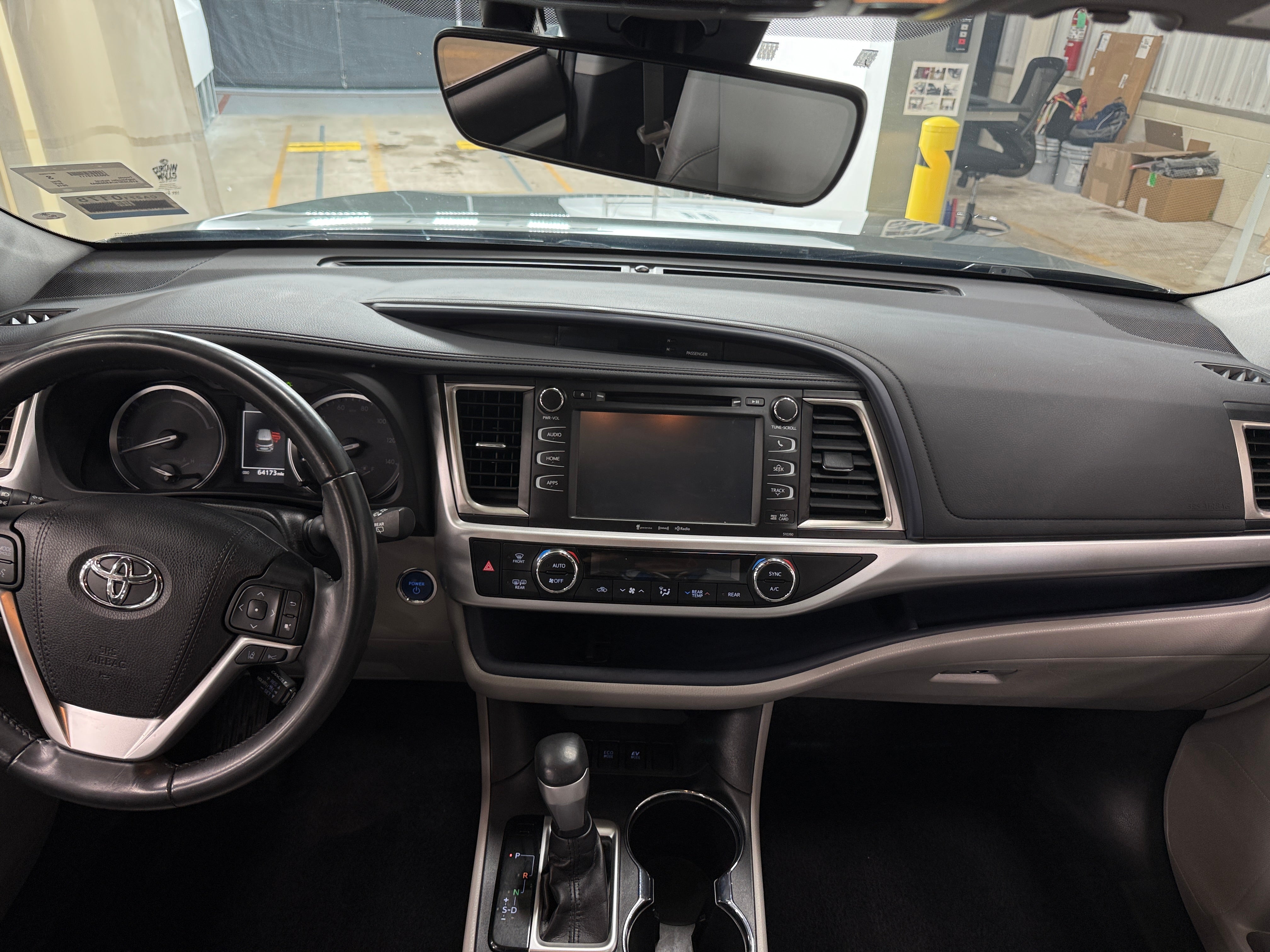 2019 Toyota Highlander XLE 3