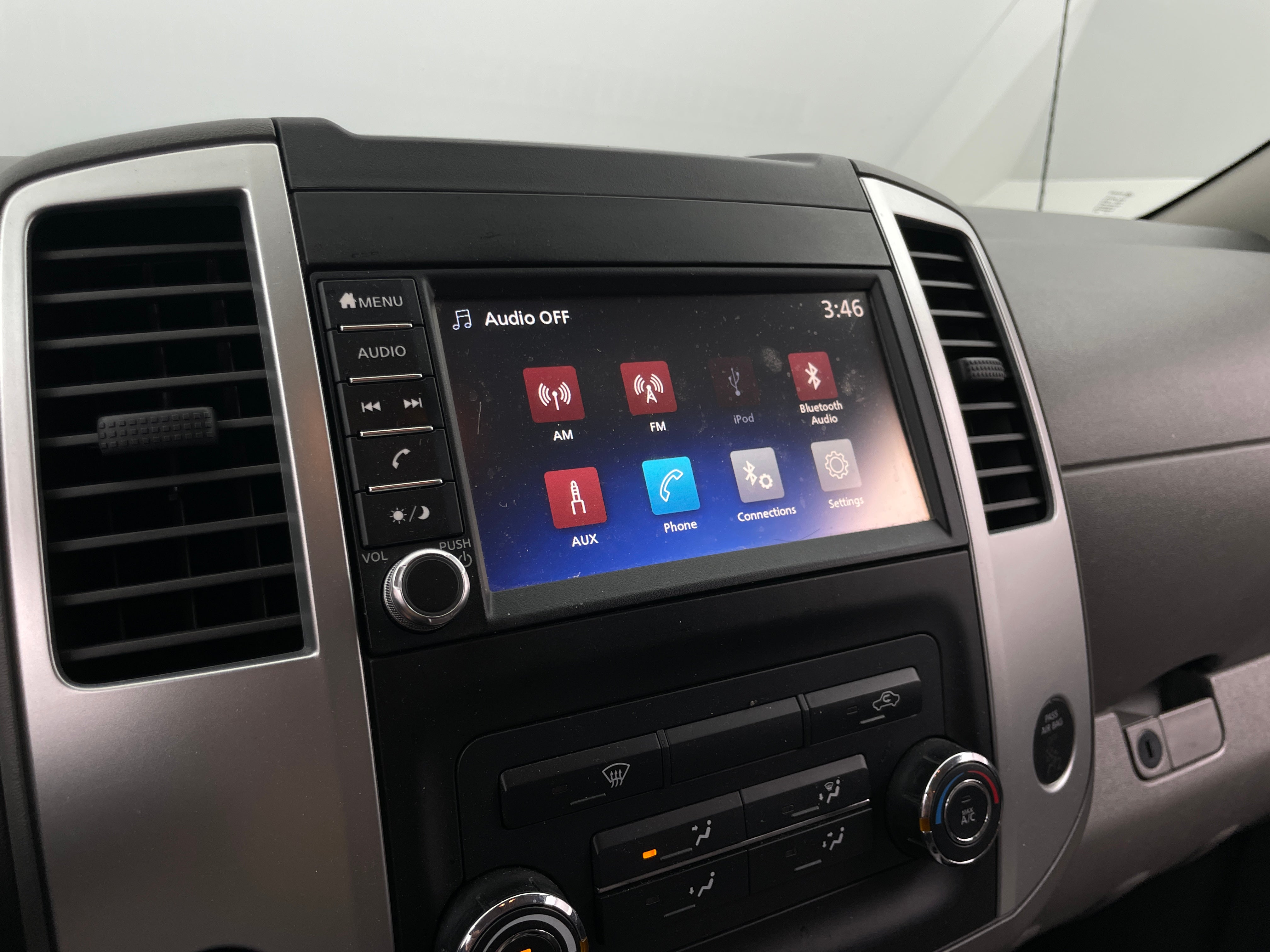 2019 Nissan Frontier SV 4