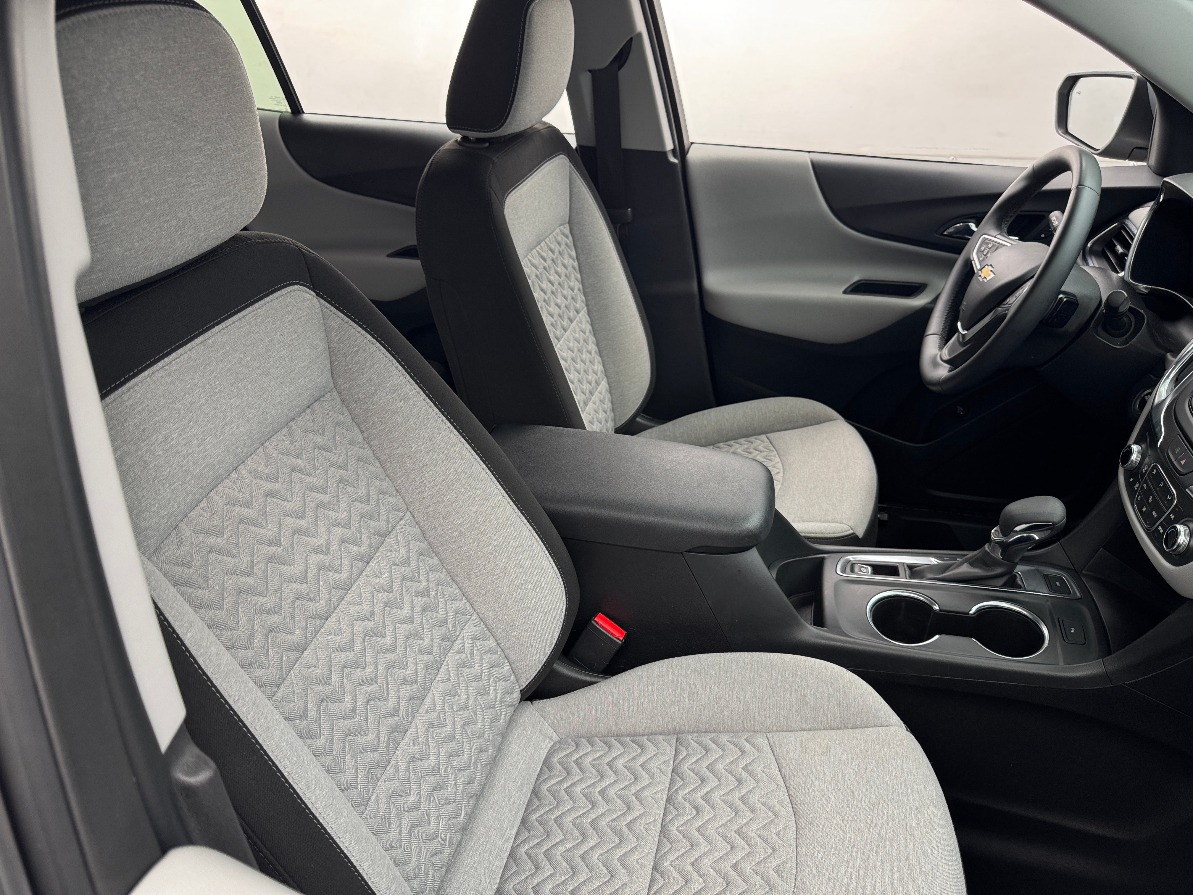 2023 Chevrolet Equinox LT 2