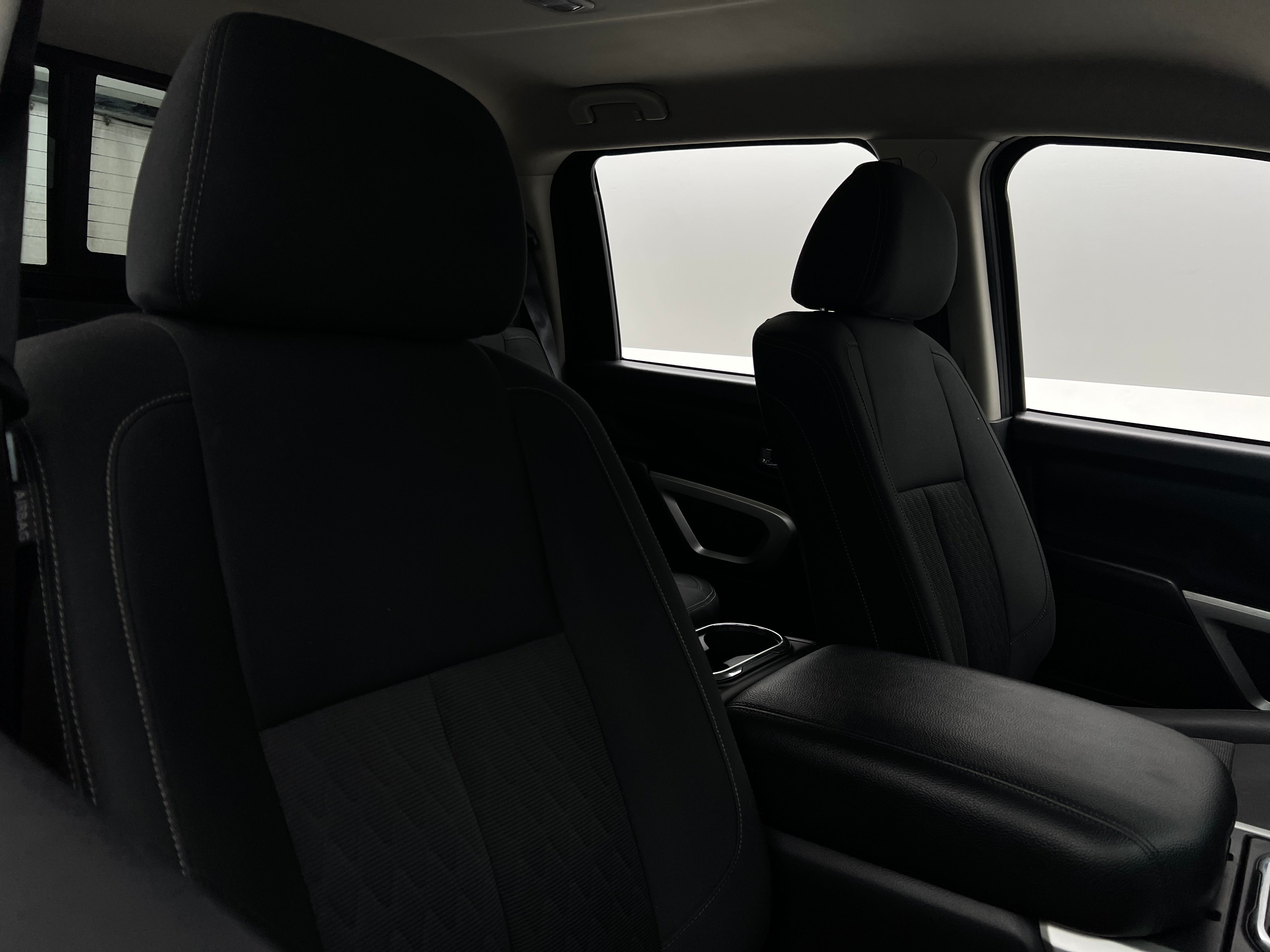 2018 Nissan Titan SV 2