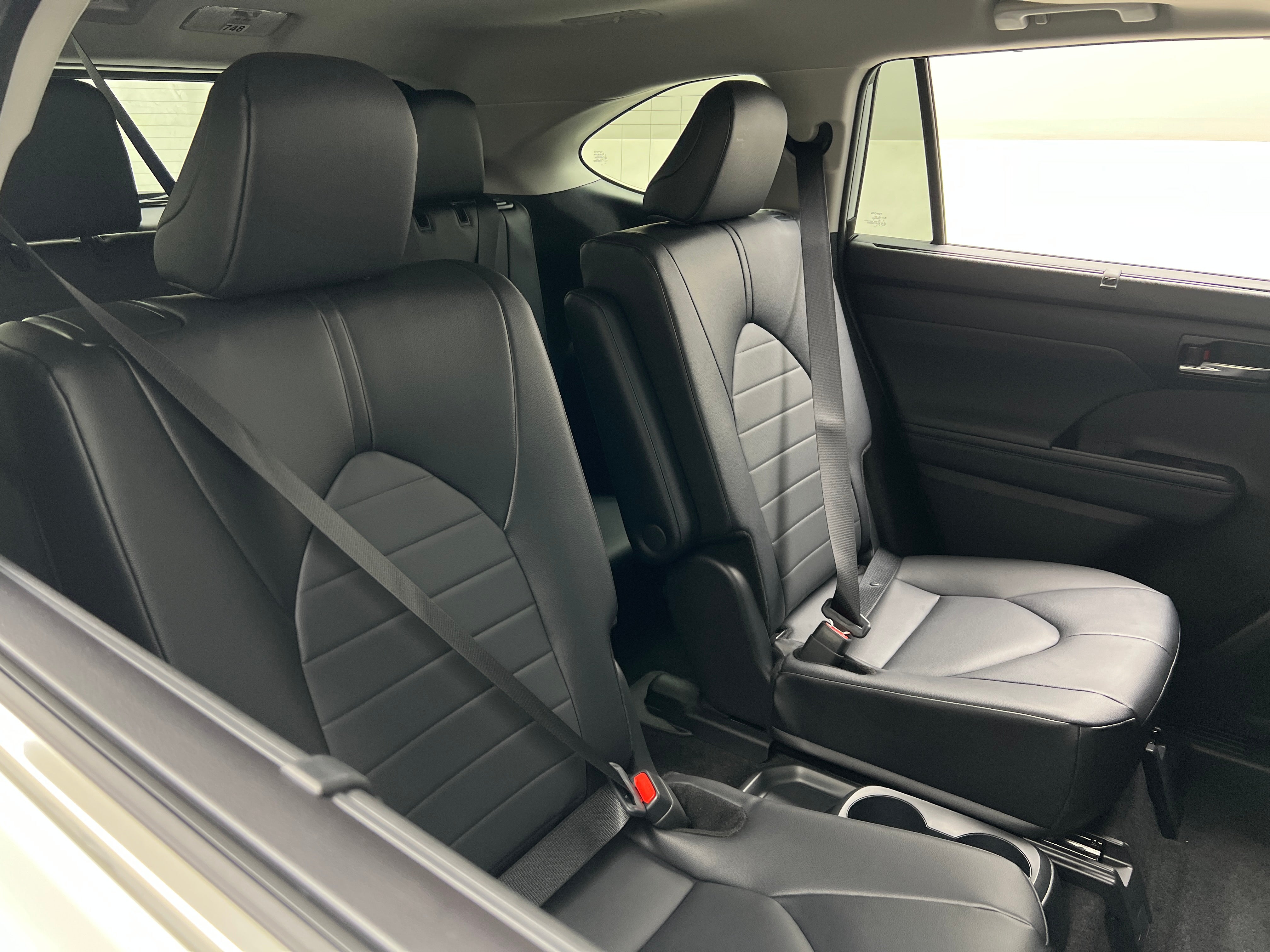 Thumbnail: 2024 Toyota Highlander - 5