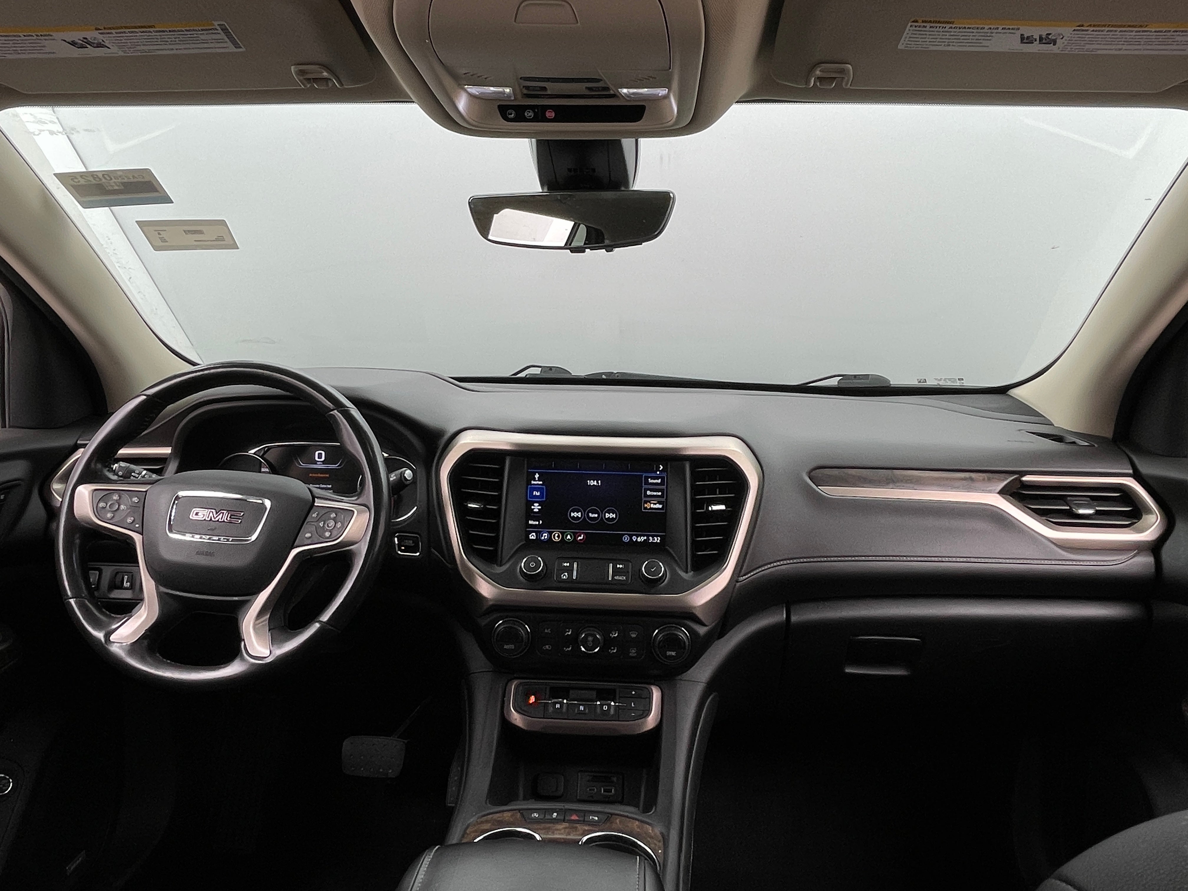 2020 GMC Acadia Denali 2